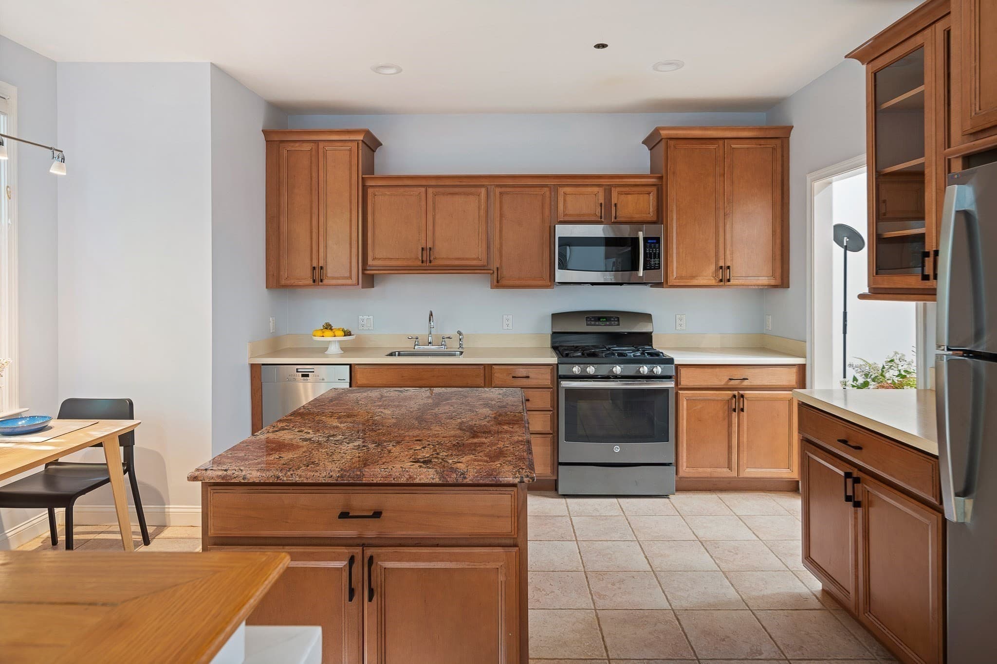 Condominium at 18 Pettee St # 18, Newton MA 02464, Newton, photo 7 of 29