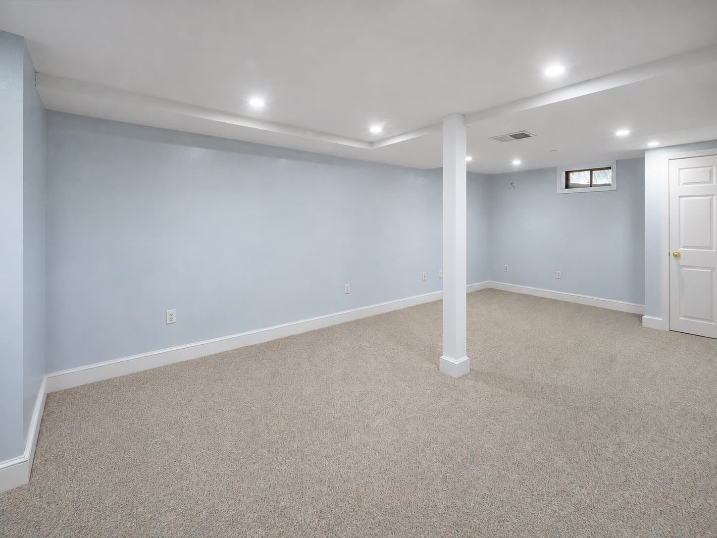 Condominium at 18 Pettee St # 18, Newton MA 02464, Newton, photo 28 of 29