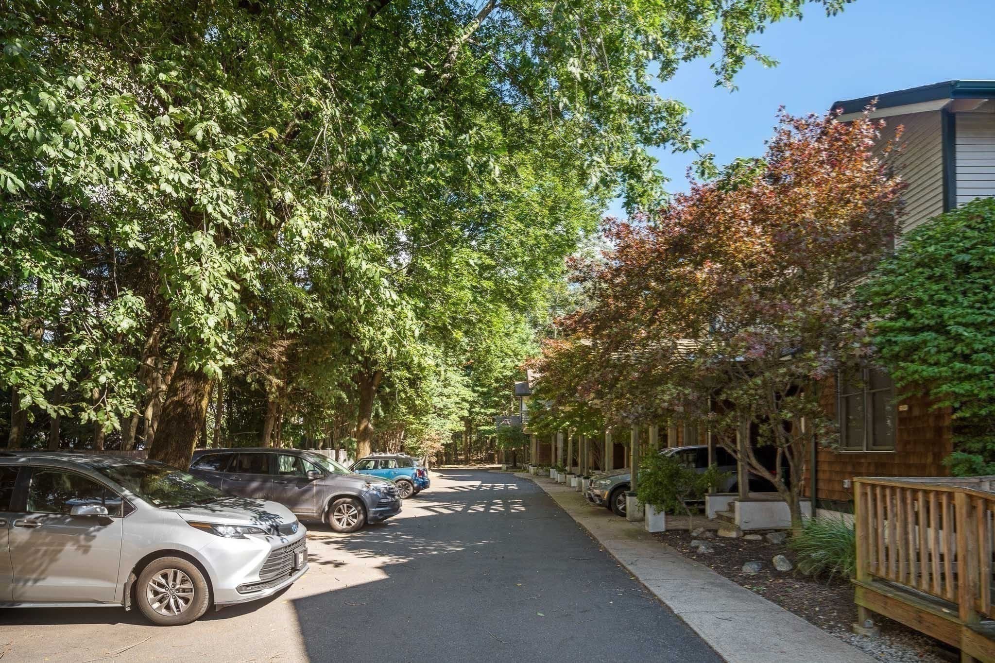 Condominium at 18 Pettee St # 18, Newton MA 02464, Newton, photo 20 of 29