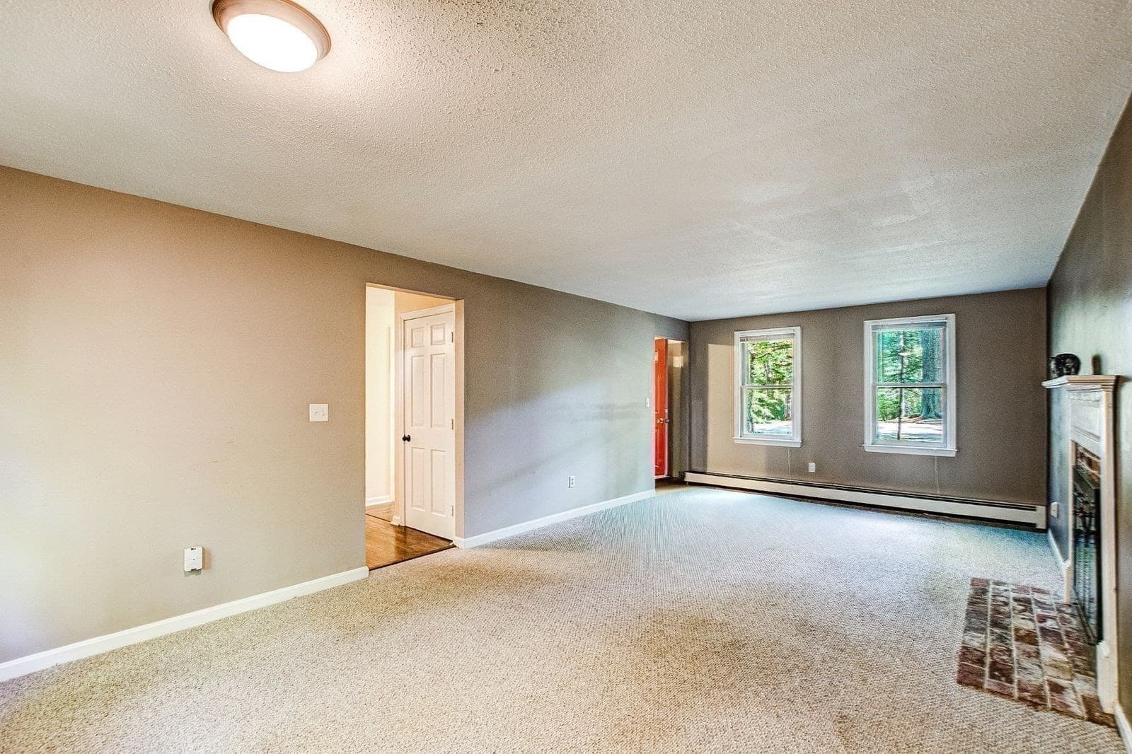Single Family Residence at 46 Country Road, Lunenburg MA 01462, Lunenburg, photo 12 of 41