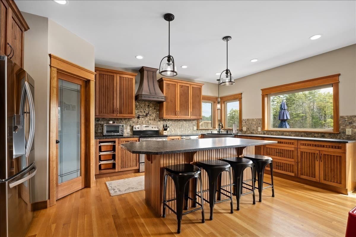 Single Family Residence at 105 Sandy Beach Rd, Holland MA 01521, Holland, photo 2 of 40