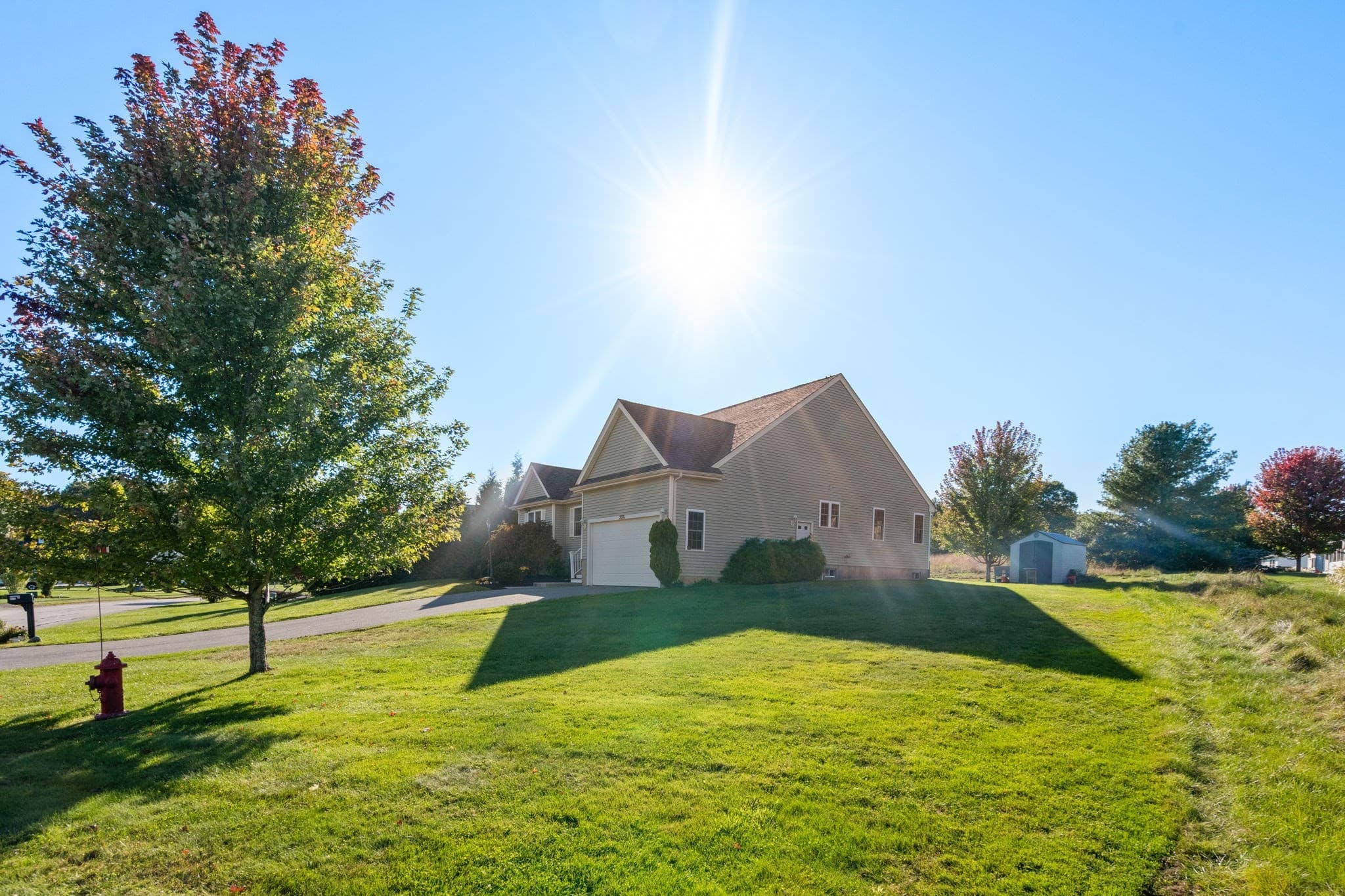 Single Family Residence at 3076 Hunters Hill Dr, Dighton MA 02715, Dighton, photo 3 of 36