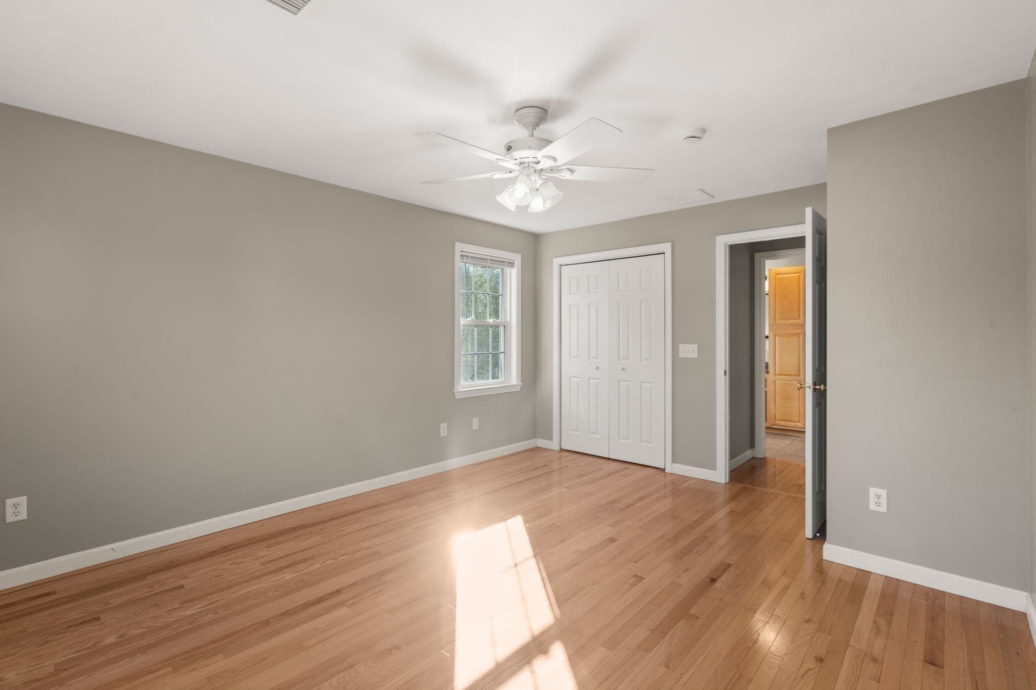 Single Family Residence at 3076 Hunters Hill Dr, Dighton MA 02715, Dighton, photo 32 of 36