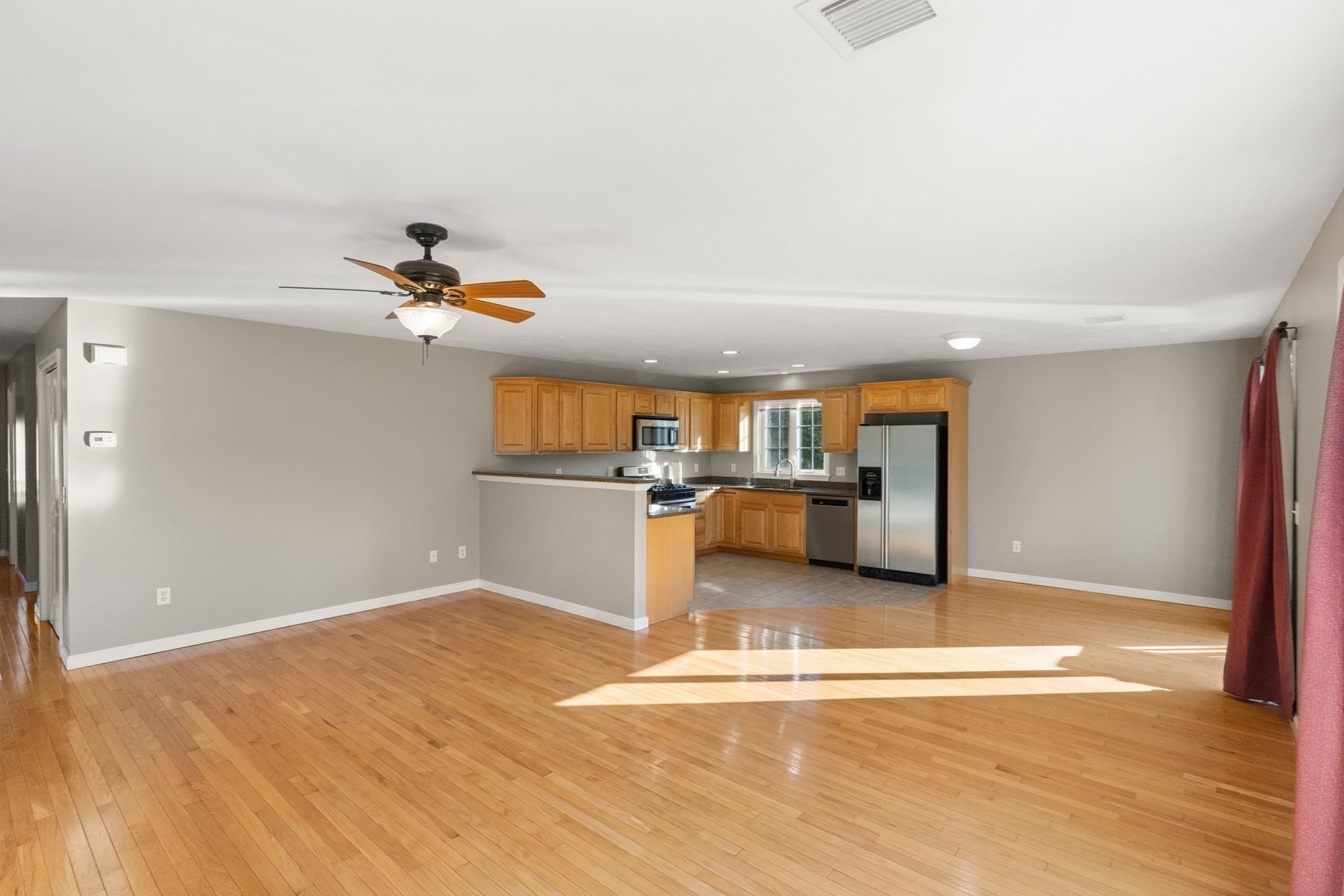 Single Family Residence at 3076 Hunters Hill Dr, Dighton MA 02715, Dighton, photo 14 of 36