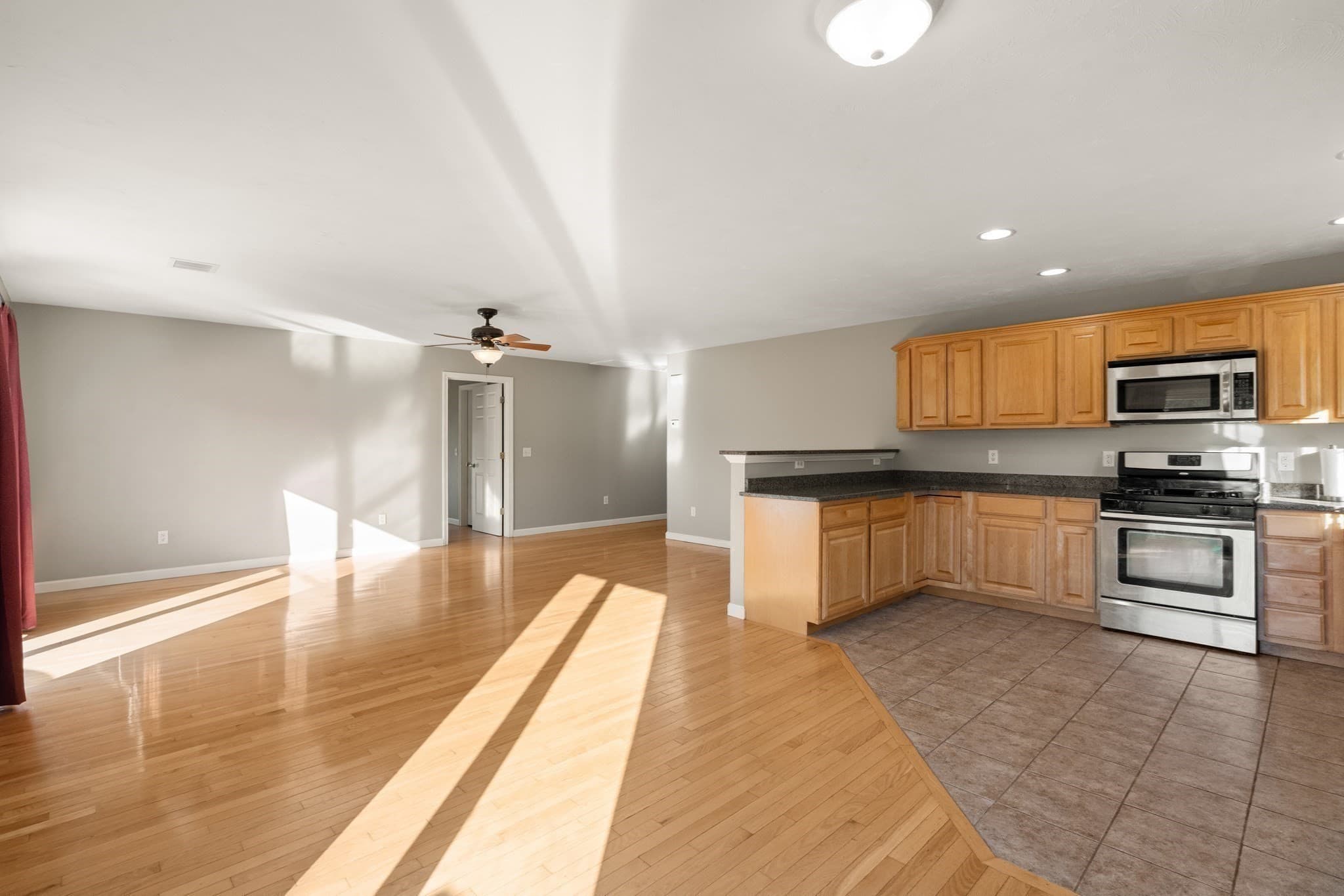 Single Family Residence at 3076 Hunters Hill Dr, Dighton MA 02715, Dighton, photo 19 of 36