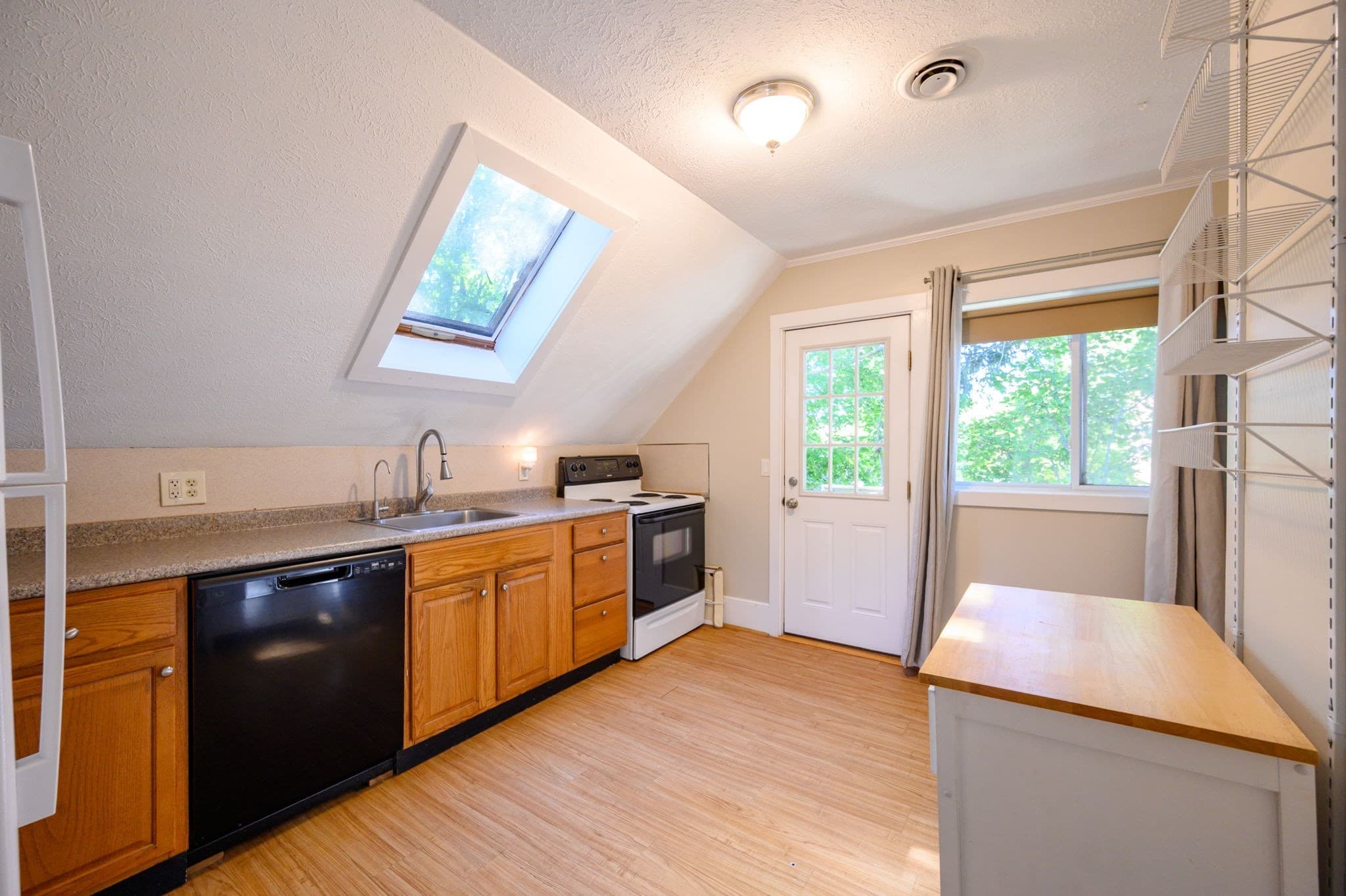 3 Family at 78 Prospect St, Rockland MA 02370, Rockland, photo 6 of 20