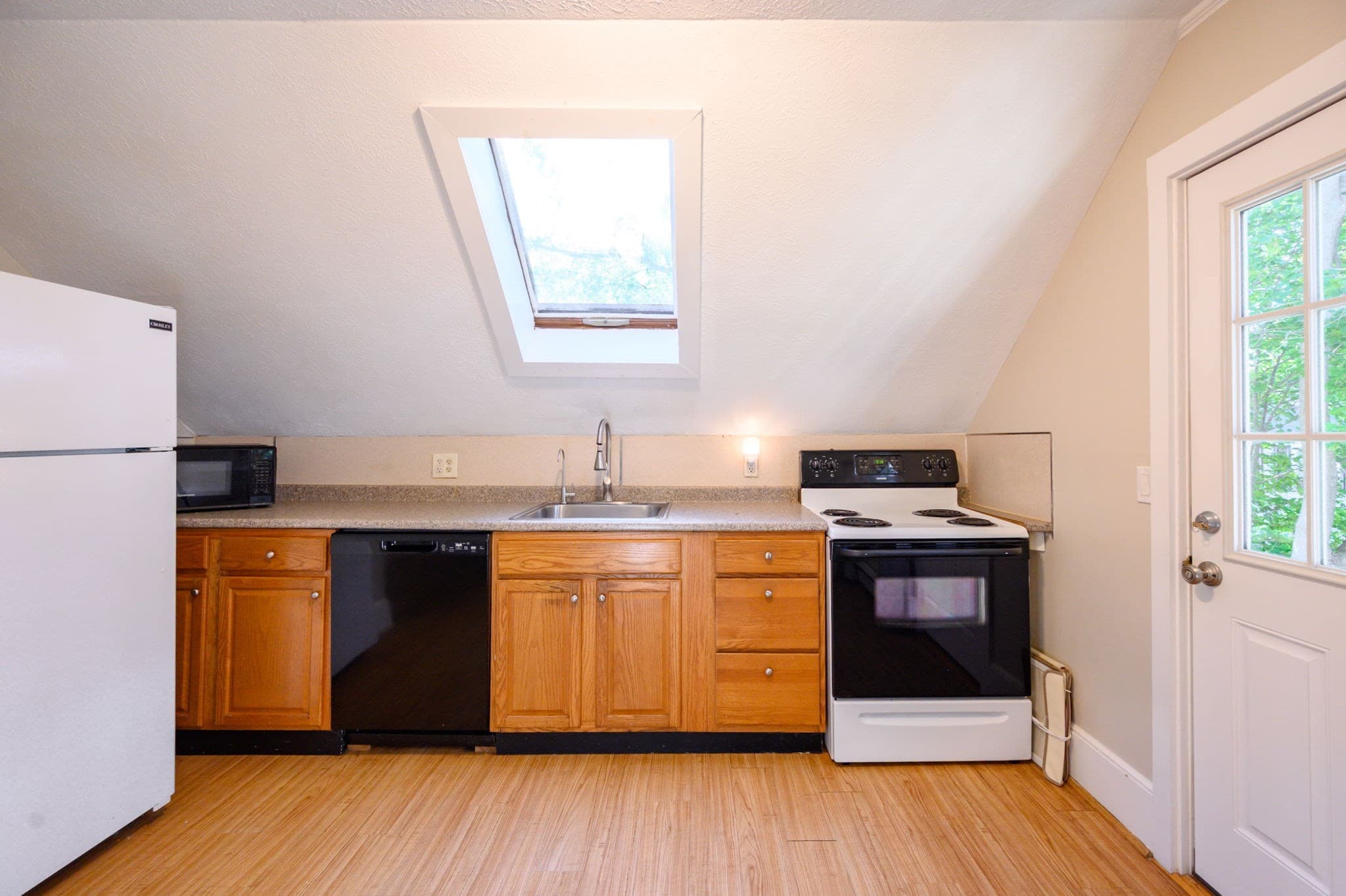 3 Family at 78 Prospect St, Rockland MA 02370, Rockland, photo 8 of 20
