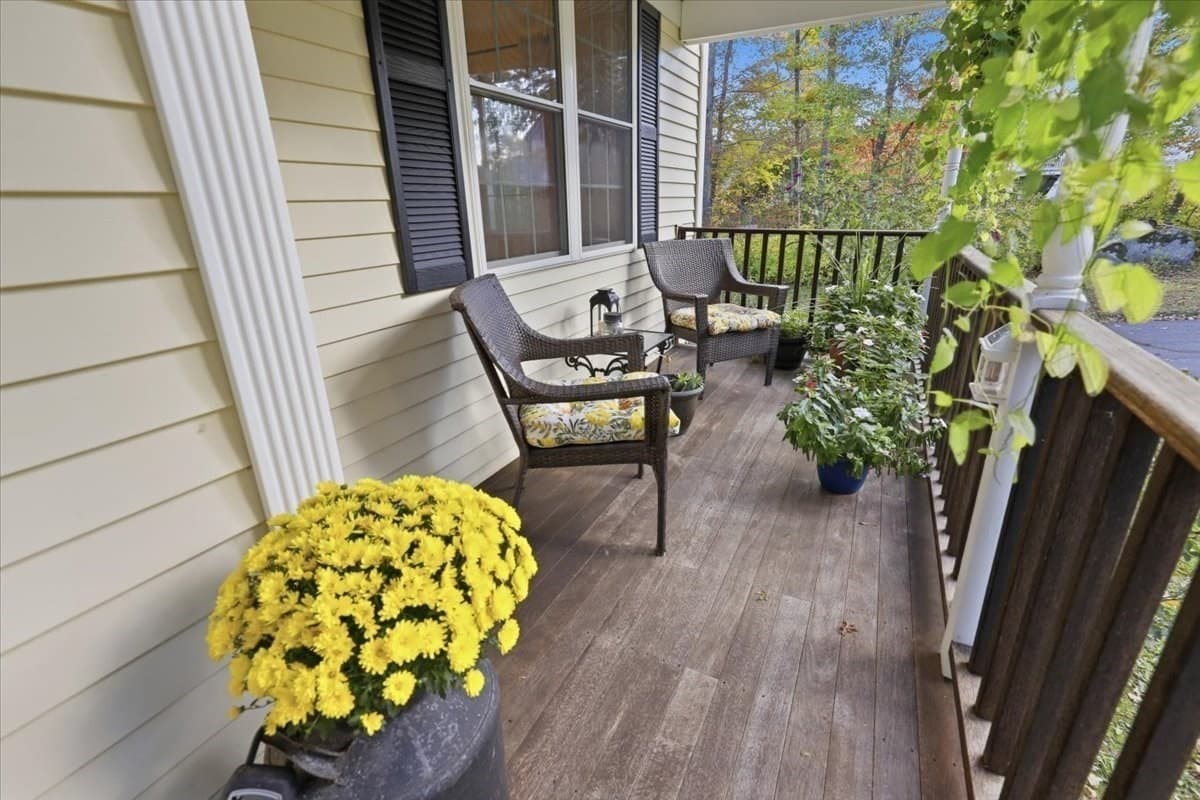 Single Family Residence at 319 Oak St, Swansea MA 02777, Swansea, photo 28 of 35