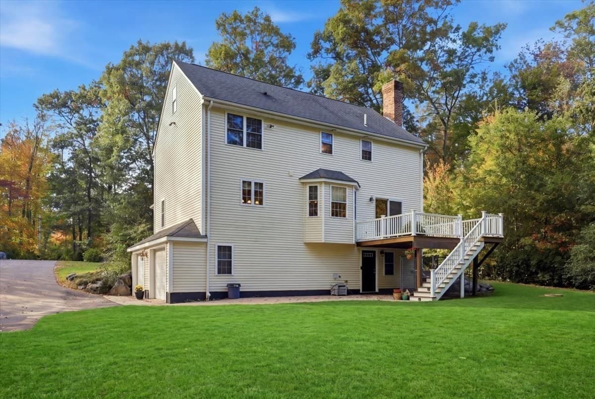 Single Family Residence at 319 Oak St, Swansea MA 02777, Swansea, photo 30 of 35