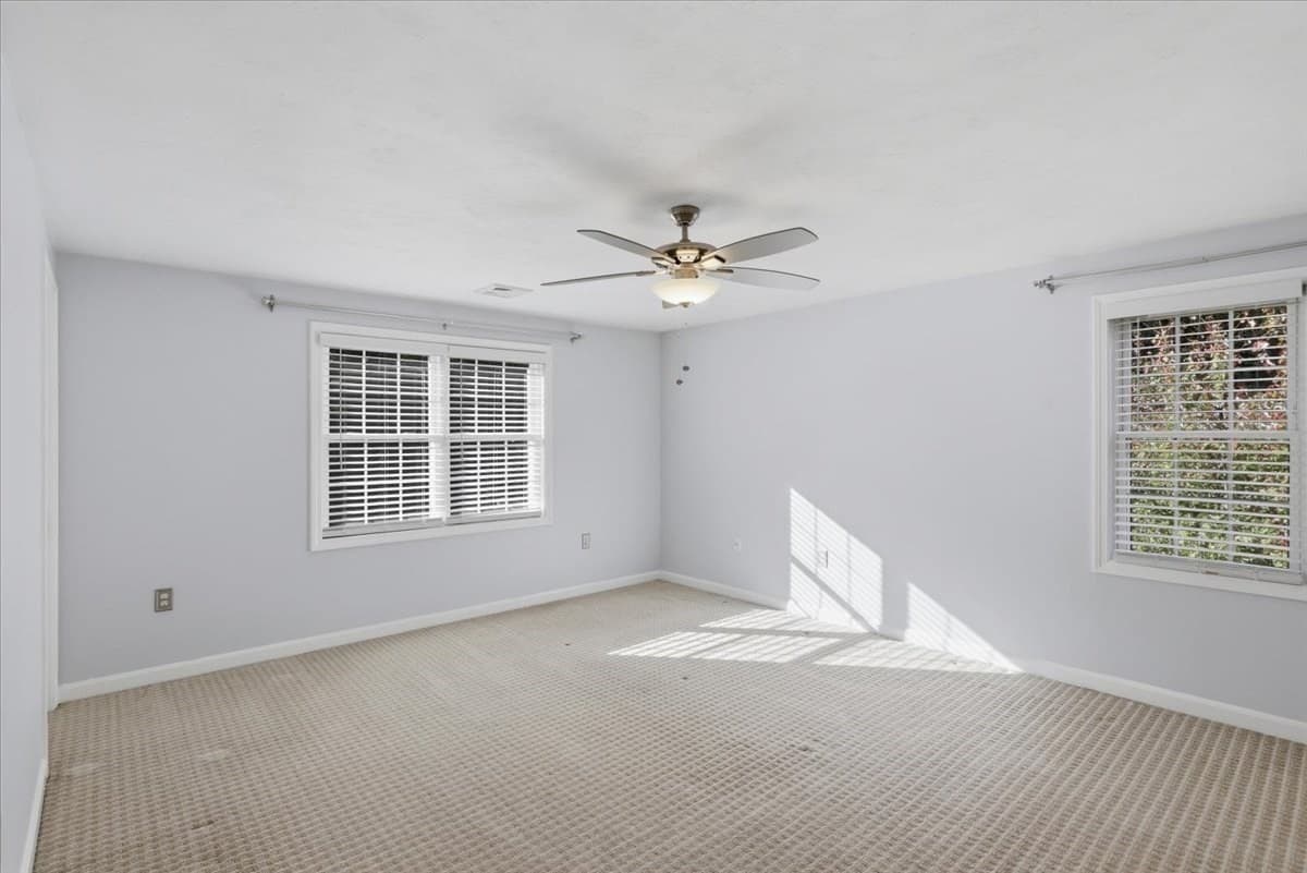 Single Family Residence at 319 Oak St, Swansea MA 02777, Swansea, photo 15 of 35