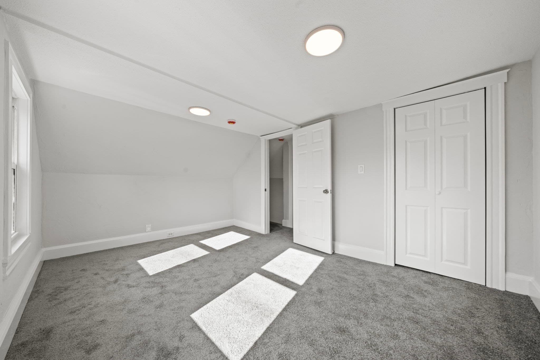 Single Family Residence at 26 Neptune Street Court, Lynn MA 01905, Lynn, photo 13 of 24