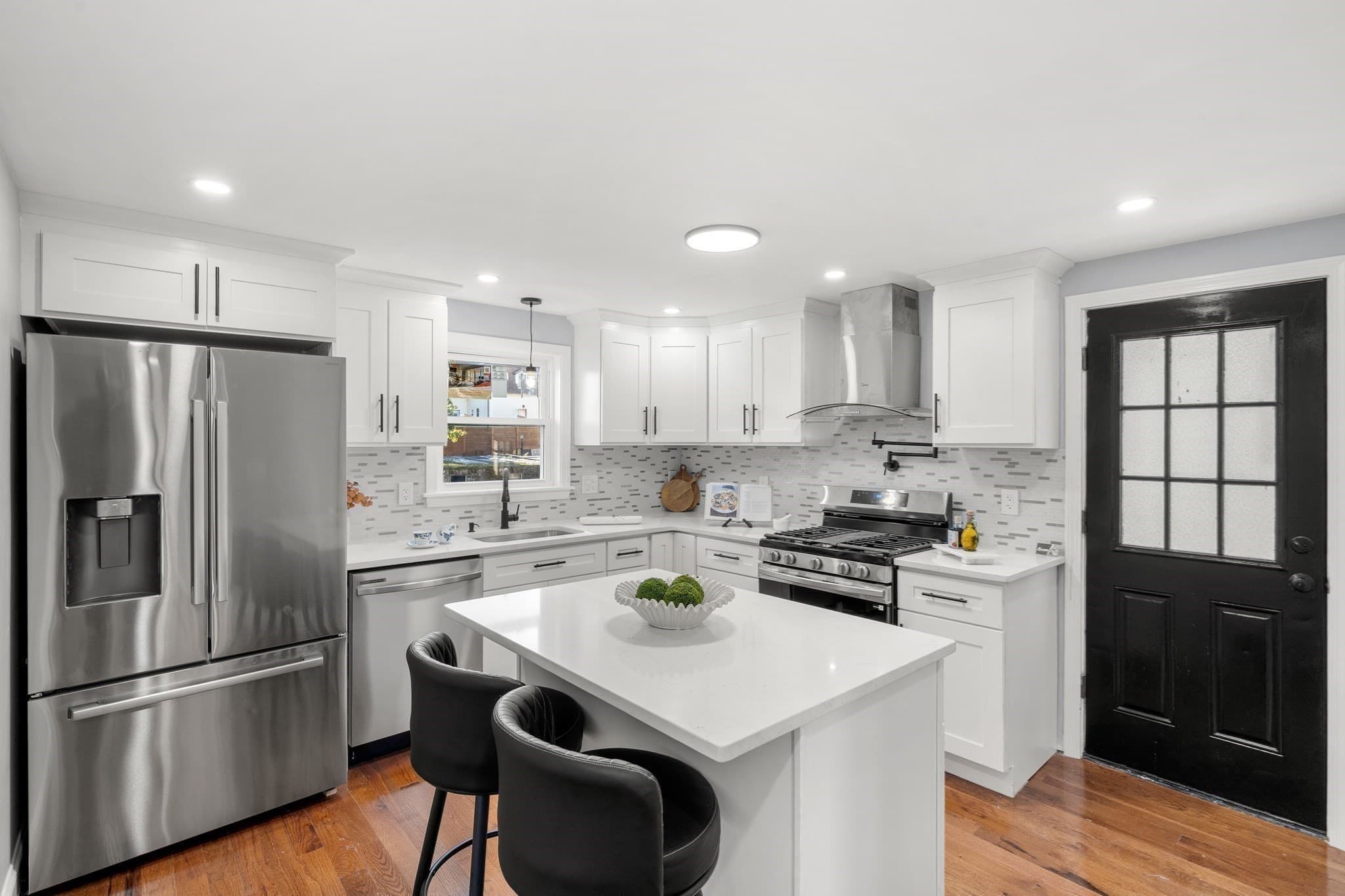Single Family Residence at 18 Derne, Everett MA 02149, Everett, photo 14 of 25