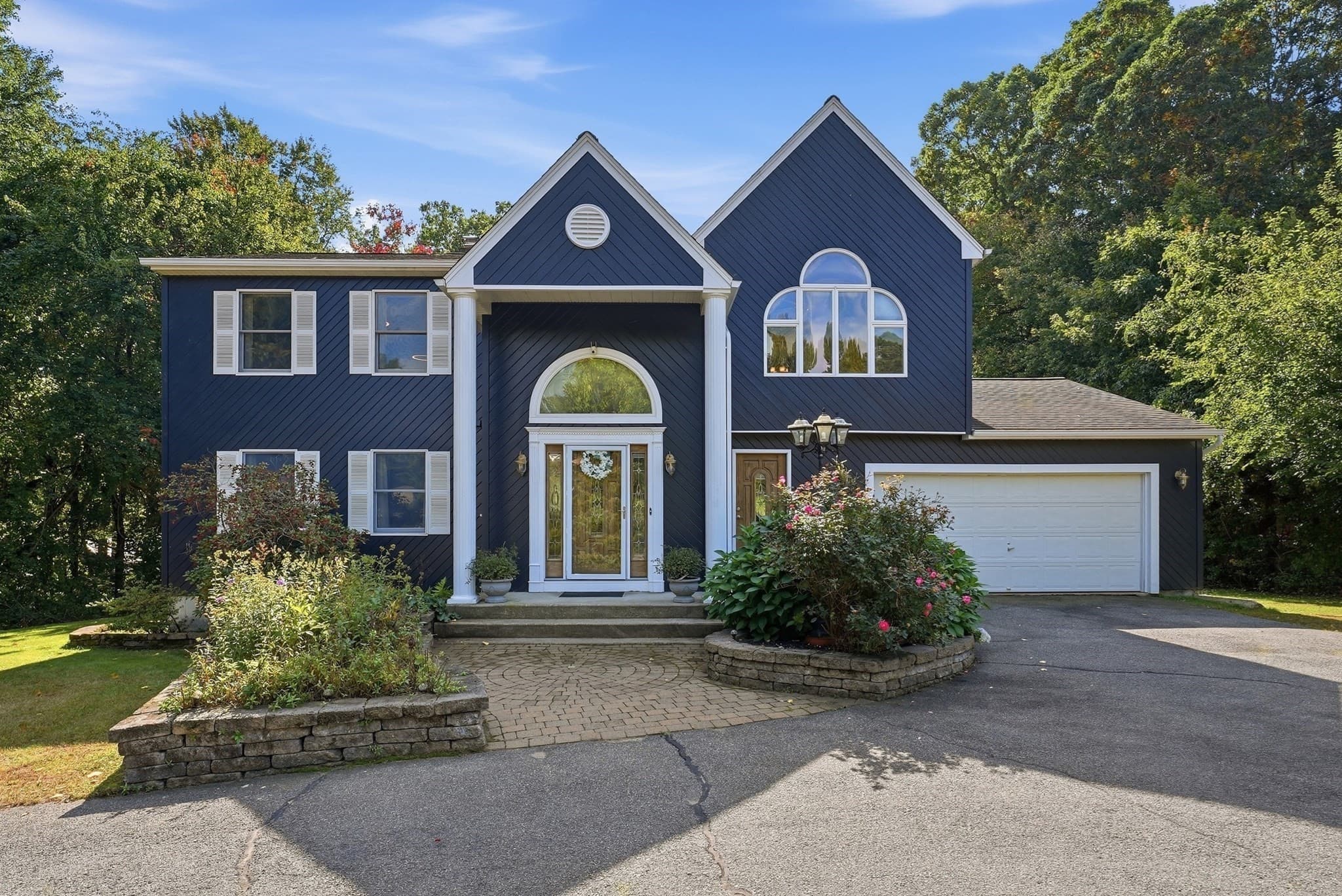 Single Family Residence at 252 Elizabeth Dr., Ludlow MA 01056, Ludlow, photo 2 of 42