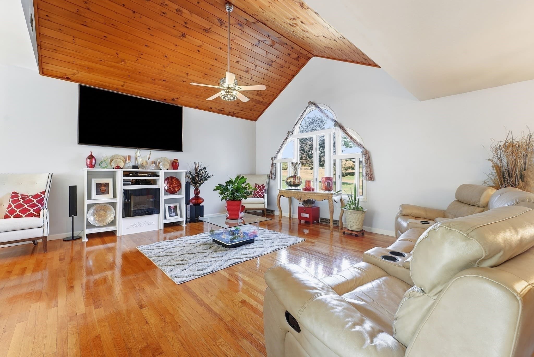 Single Family Residence at 252 Elizabeth Dr., Ludlow MA 01056, Ludlow, photo 6 of 42