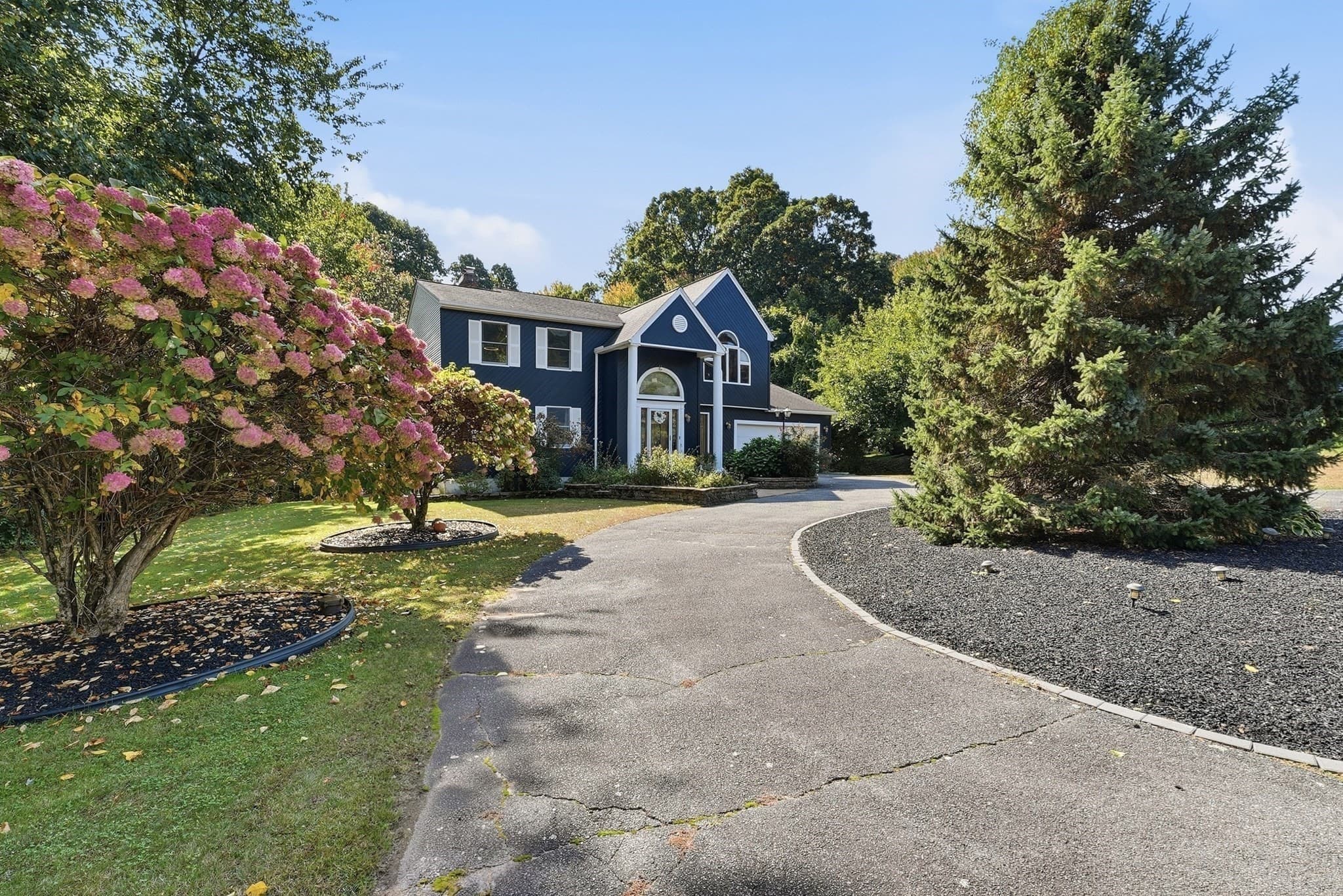 252 Elizabeth Dr., Ludlow MA 01056