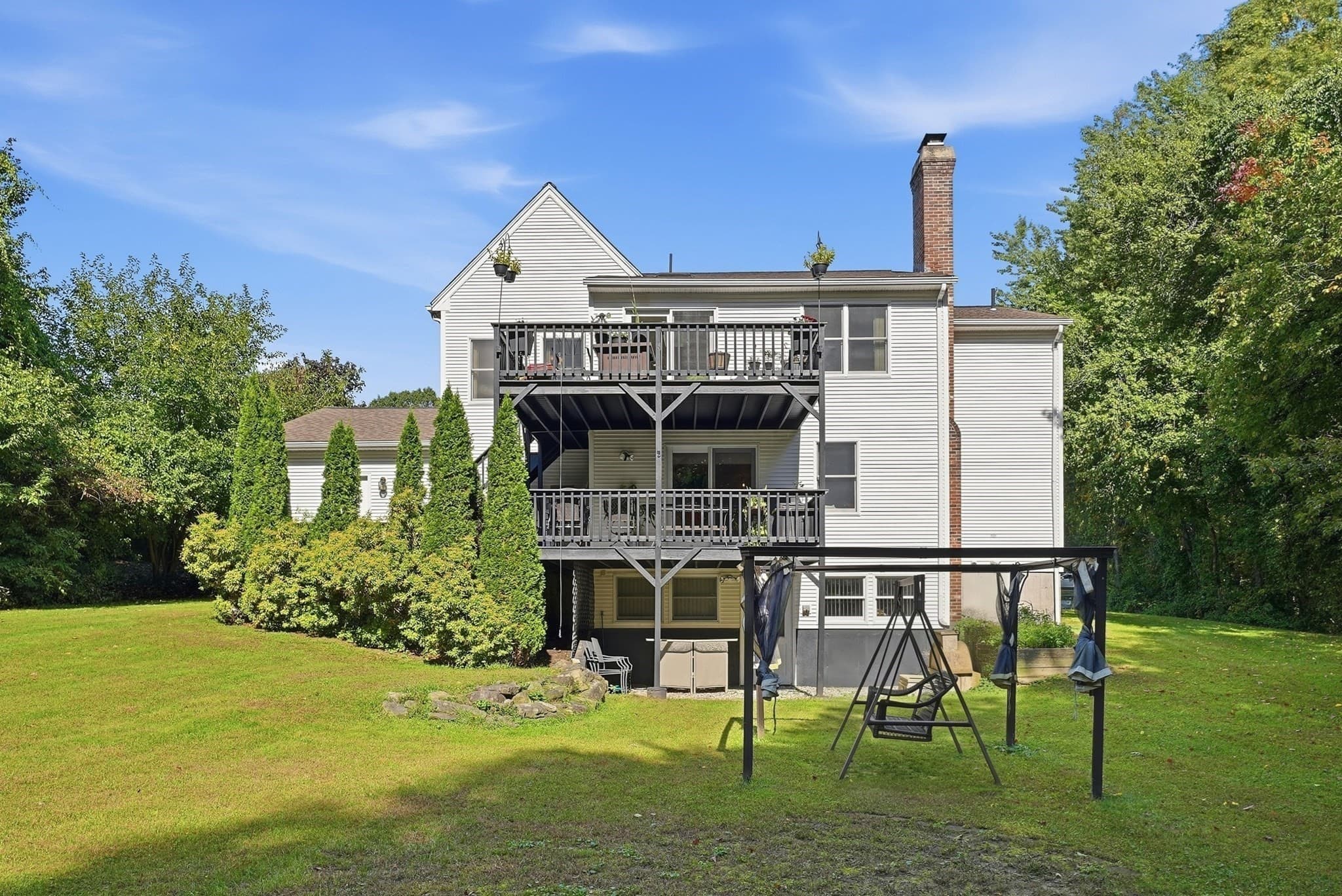 Single Family Residence at 252 Elizabeth Dr., Ludlow MA 01056, Ludlow, photo 4 of 42