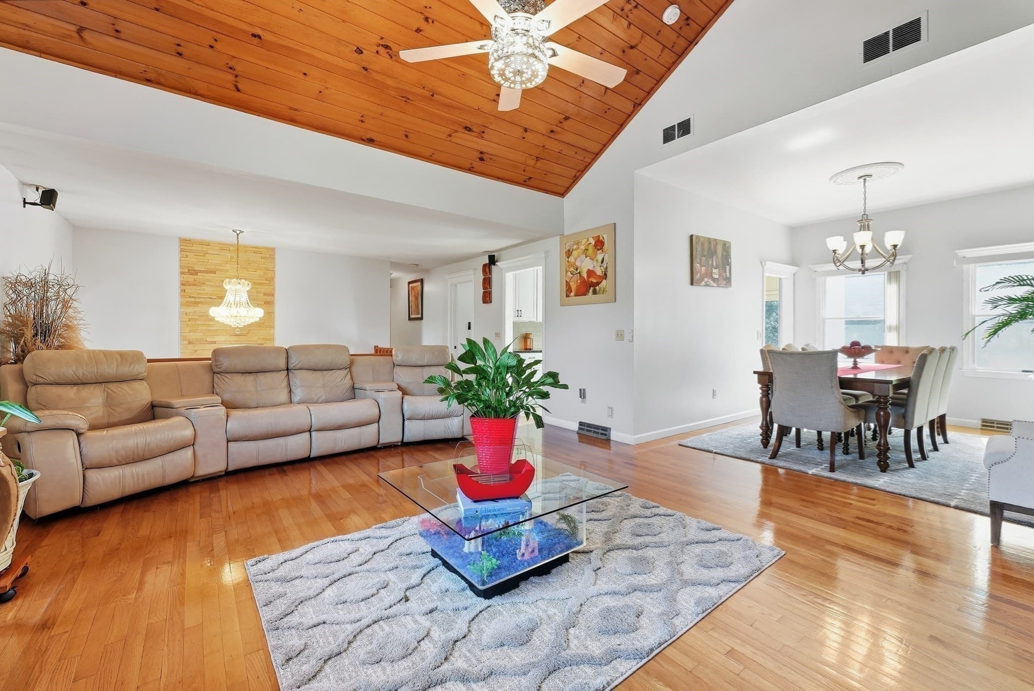 Single Family Residence at 252 Elizabeth Dr., Ludlow MA 01056, Ludlow, photo 8 of 42
