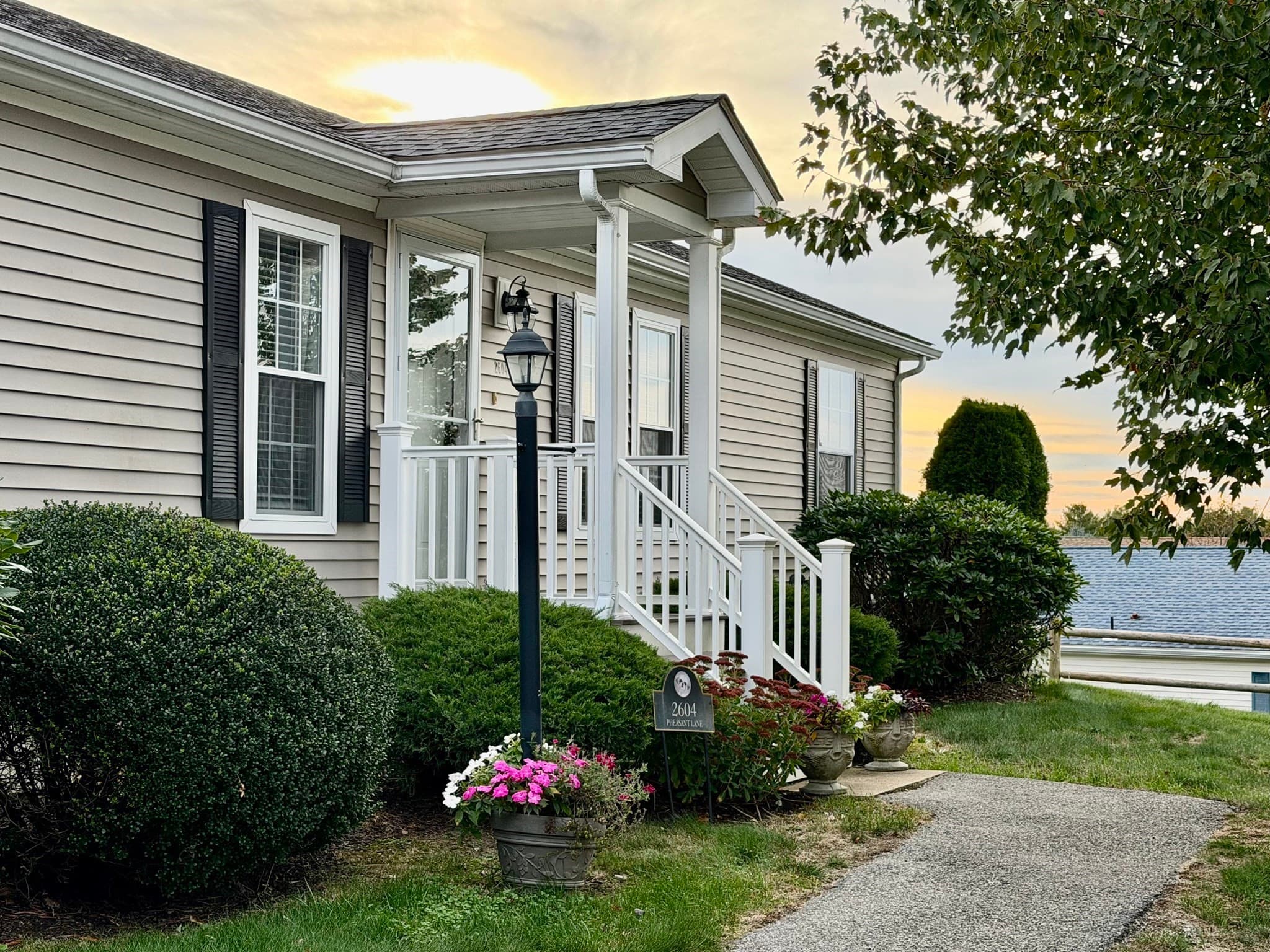 Single Family Residence at 2604 Pheasant Lane, Middleboro MA 02346, Middleboro, photo 2 of 42