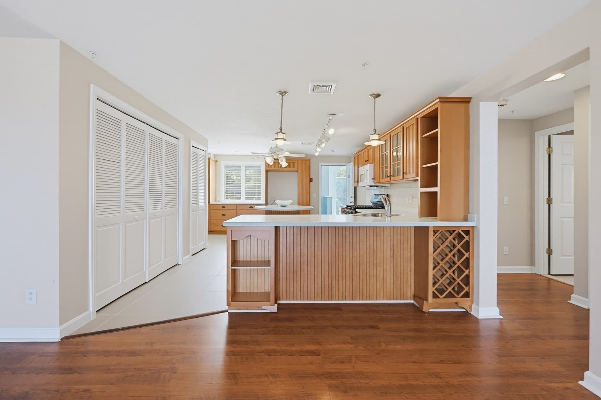 Condominium at 4 Highland Ter # 415, Plymouth MA 02360, Plymouth, photo 9 of 42