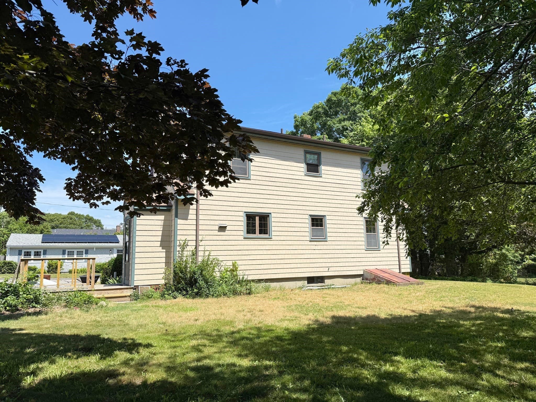 Single Family Residence at 3 Pine Ave, Fairhaven MA 02719, Fairhaven, photo 4 of 27