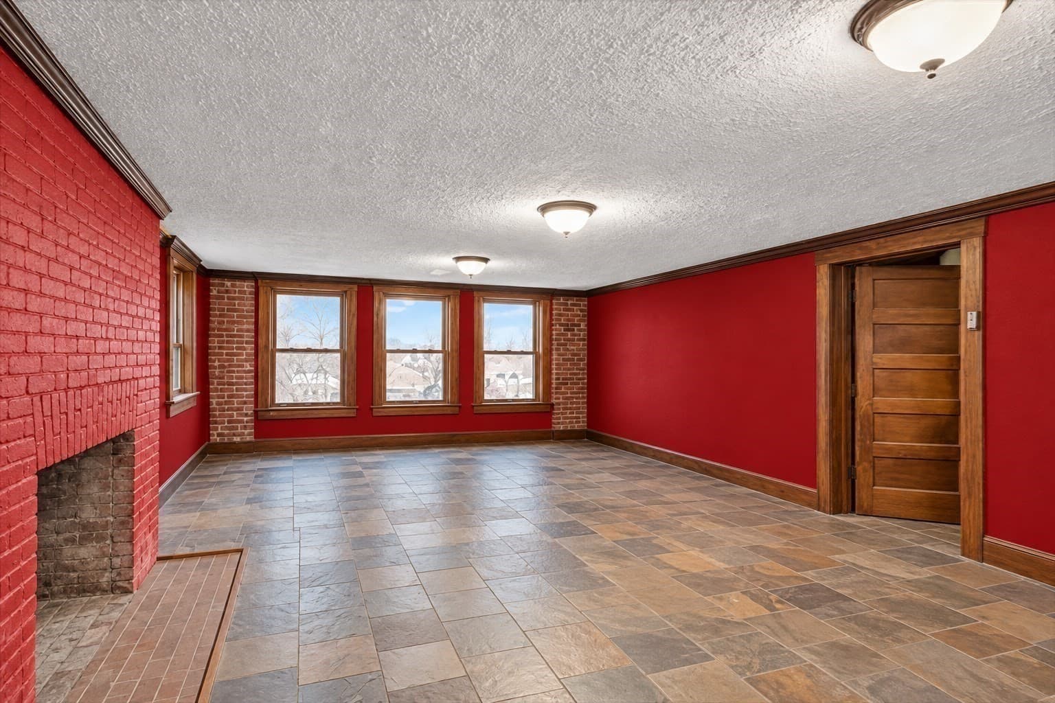 Single Family Residence at 190 Fort Pleasant Ave, Springfield MA 01108, Springfield, photo 26 of 36