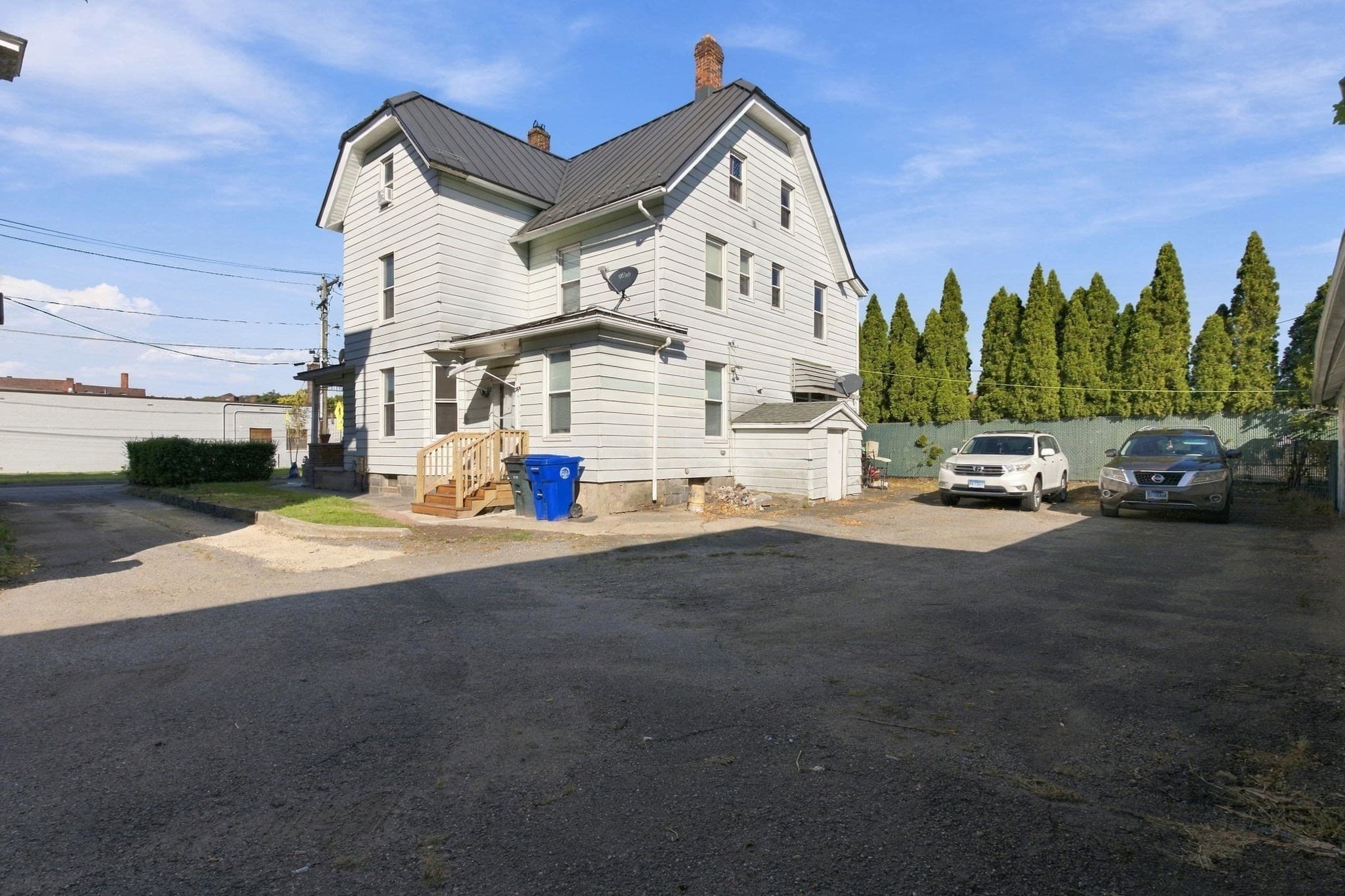 2 Family - 2 Units Side by Side at 18-20 John St, Torrington CT 06790, photo 33 of 34