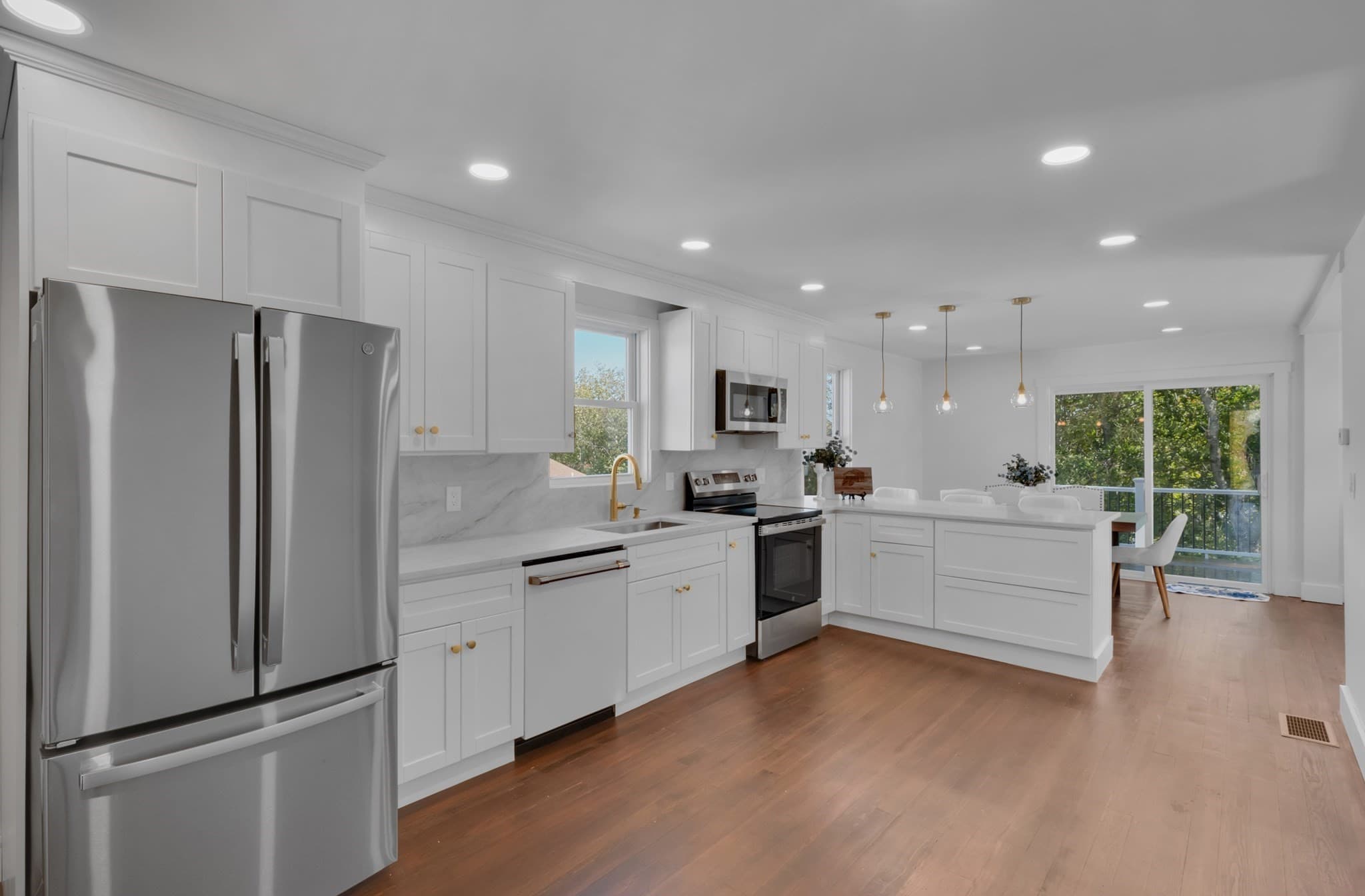 Single Family Residence at 4 Katina Lane, Peabody MA 02760, Peabody, photo 3 of 15