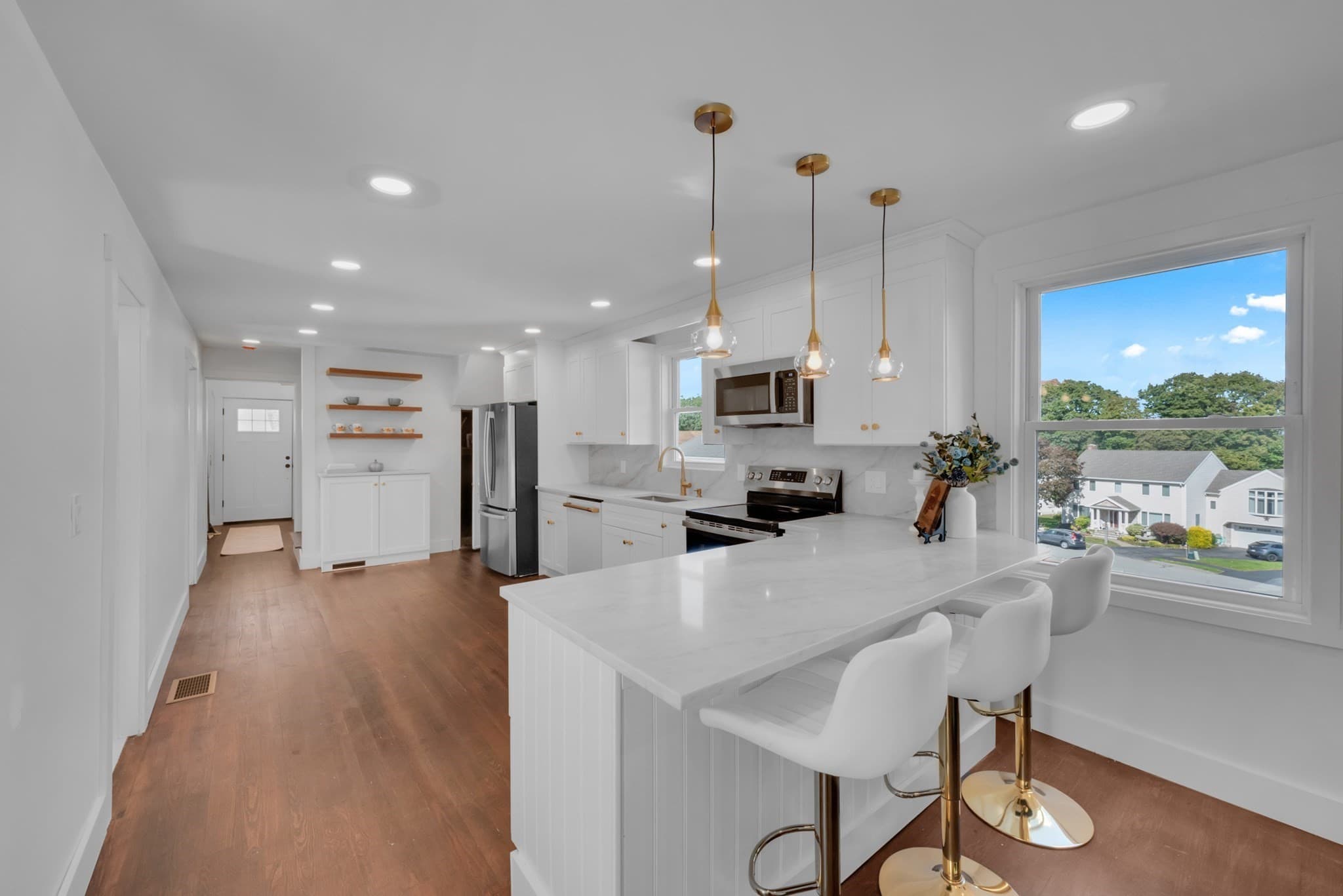 Single Family Residence at 4 Katina Lane, Peabody MA 02760, Peabody, photo 5 of 15
