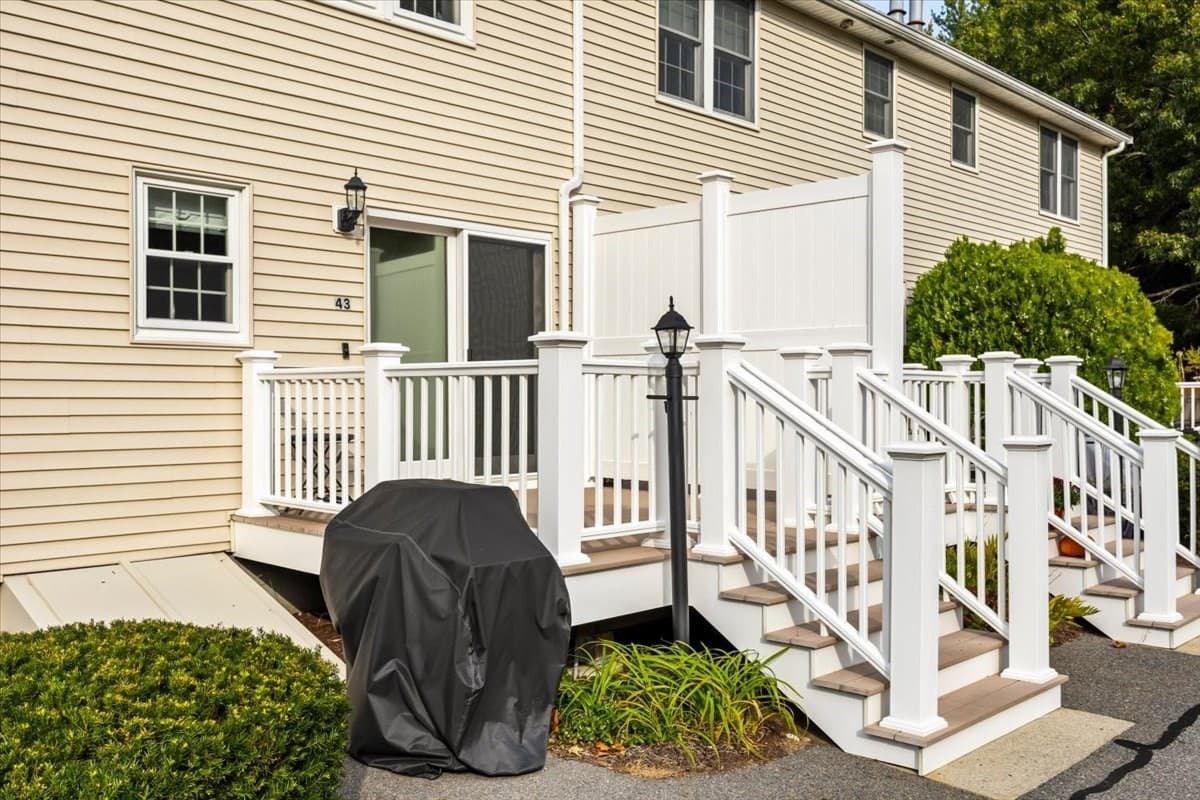 Condominium at 43 Willow Ridge Dr # 43, Bridgewater MA 02324, Bridgewater, photo 12 of 39