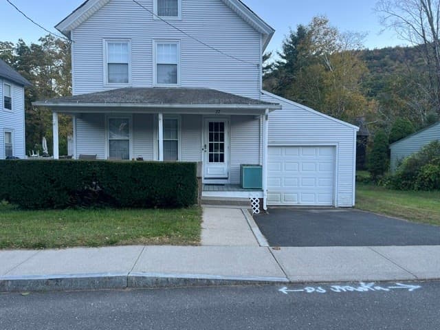27 Maple Ave, Chester MA 01011
