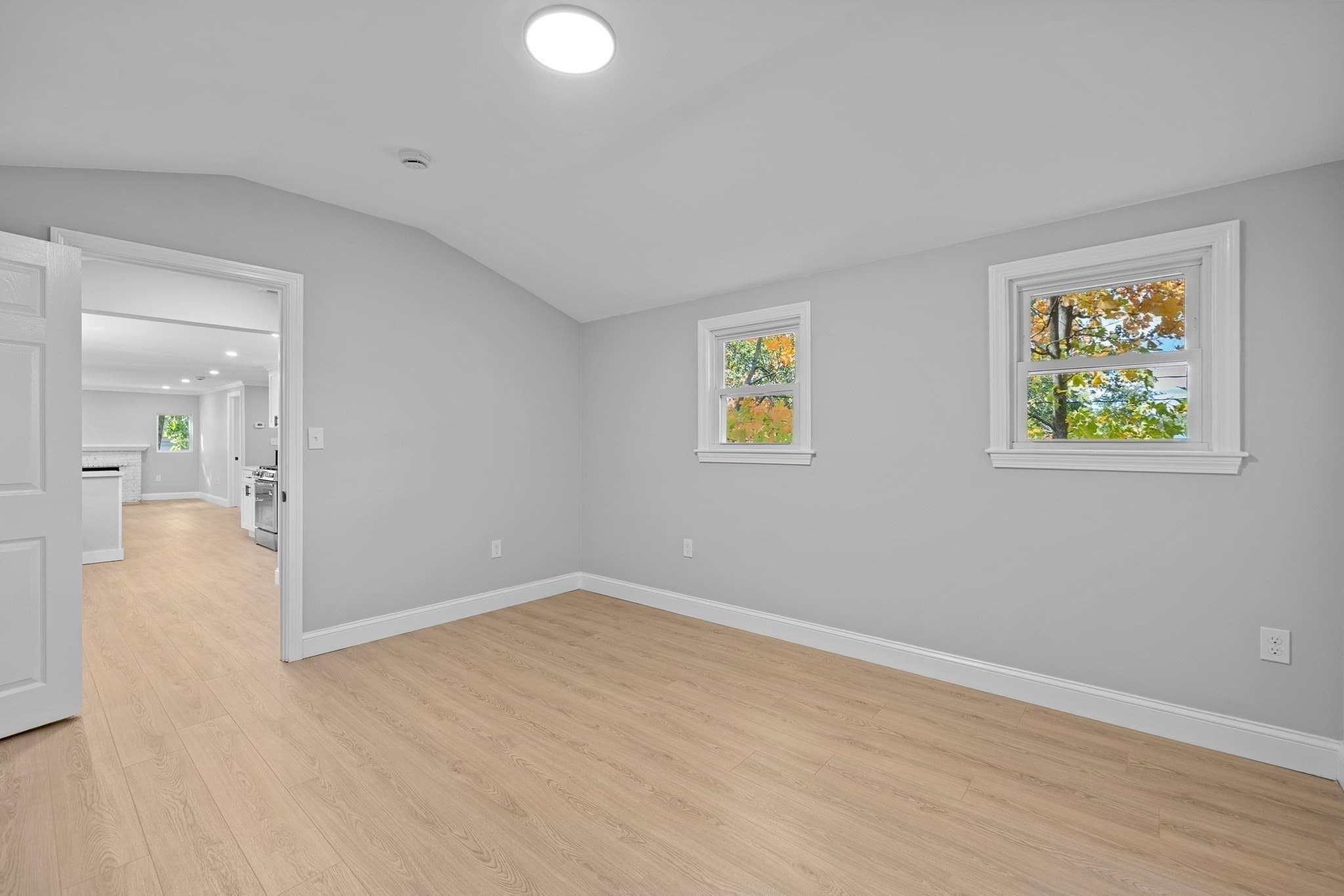 Single Family Residence at 9 Walden Pond Ave, Saugus MA 01906, Saugus, photo 22 of 42