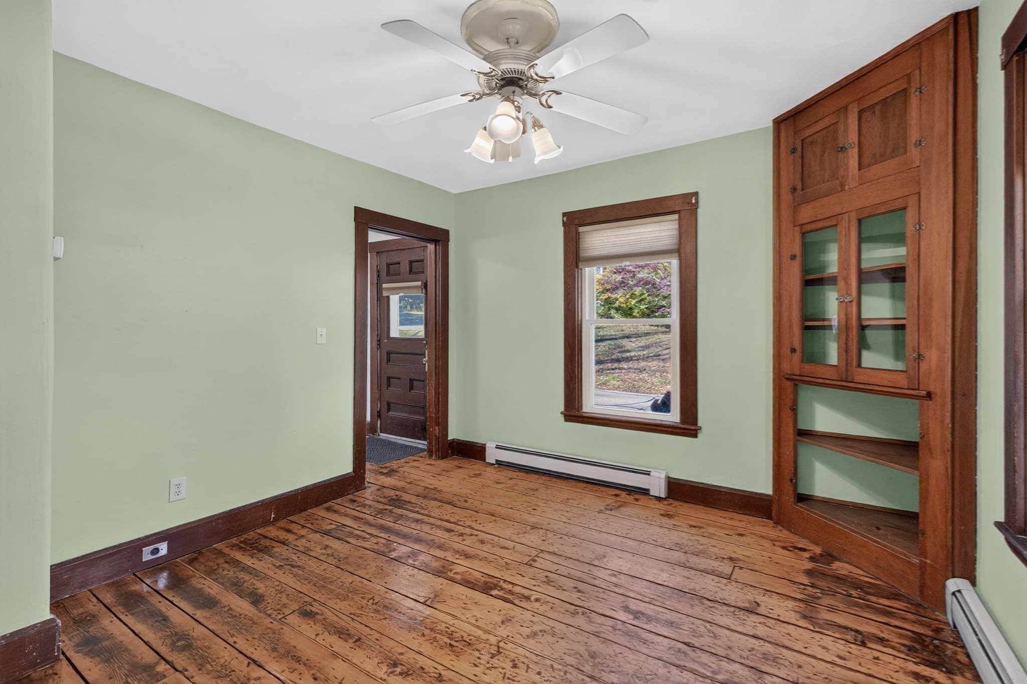 Single Family Residence at 6 Glen Ave, Upton MA 01568, Upton, photo 20 of 42