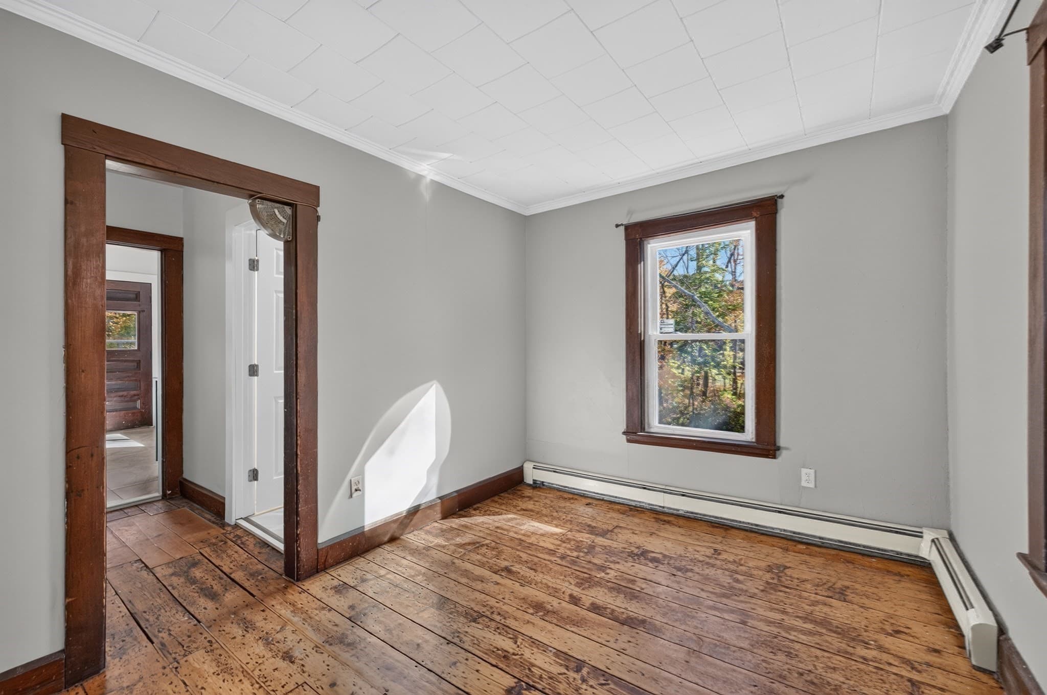 Single Family Residence at 6 Glen Ave, Upton MA 01568, Upton, photo 14 of 42