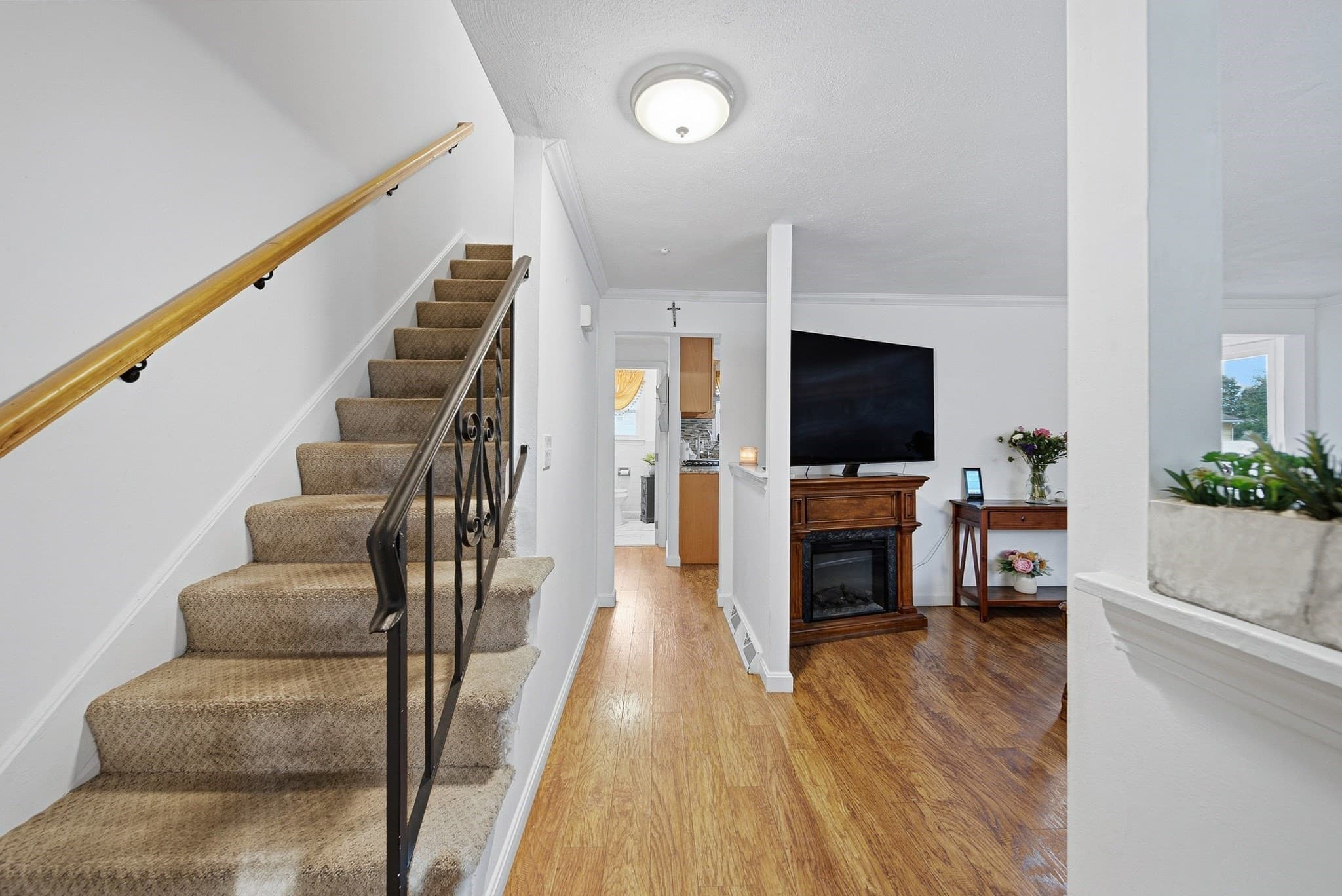 Condominium at 168 Old St. # R, Randolph MA 02368, Randolph, photo 4 of 21