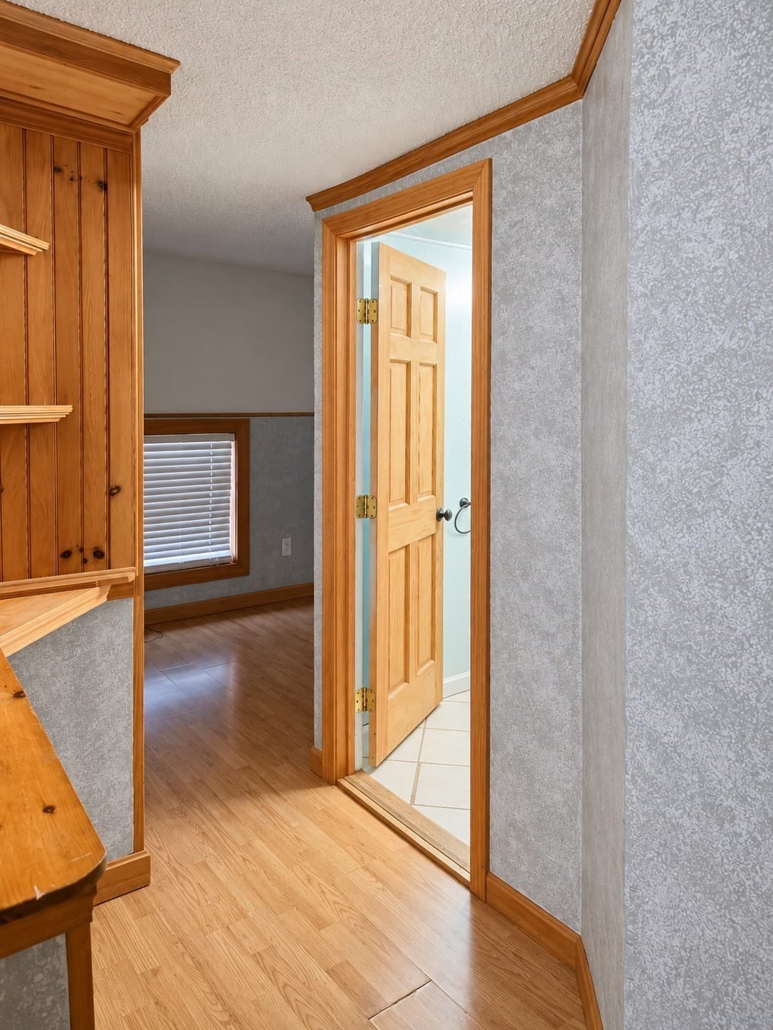 Single Family Residence at 32 Heroult Rd, Worcester MA 01606, Worcester, photo 27 of 34