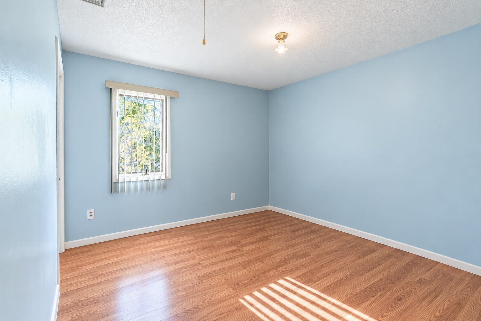 Single Family Residence at 297 Bakerville Rd, Dartmouth MA 02748, Dartmouth, photo 7 of 22
