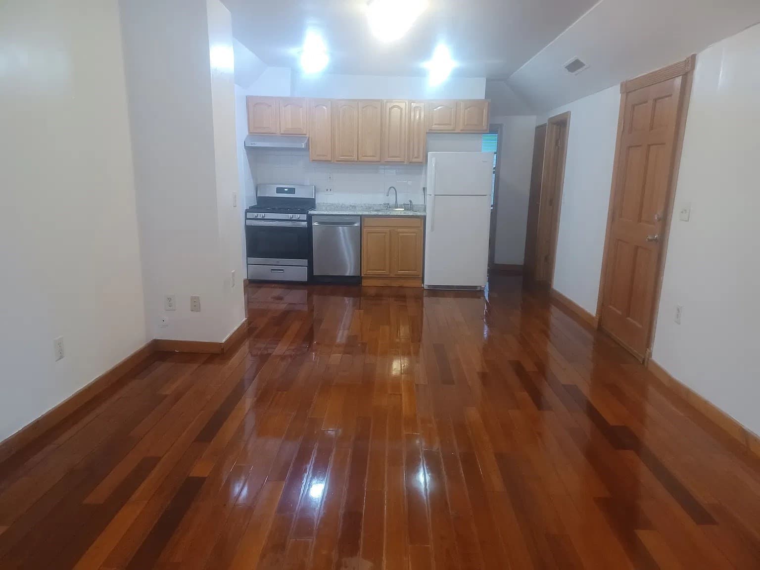 13 Tabor Pl # 2, Brookline MA 02445