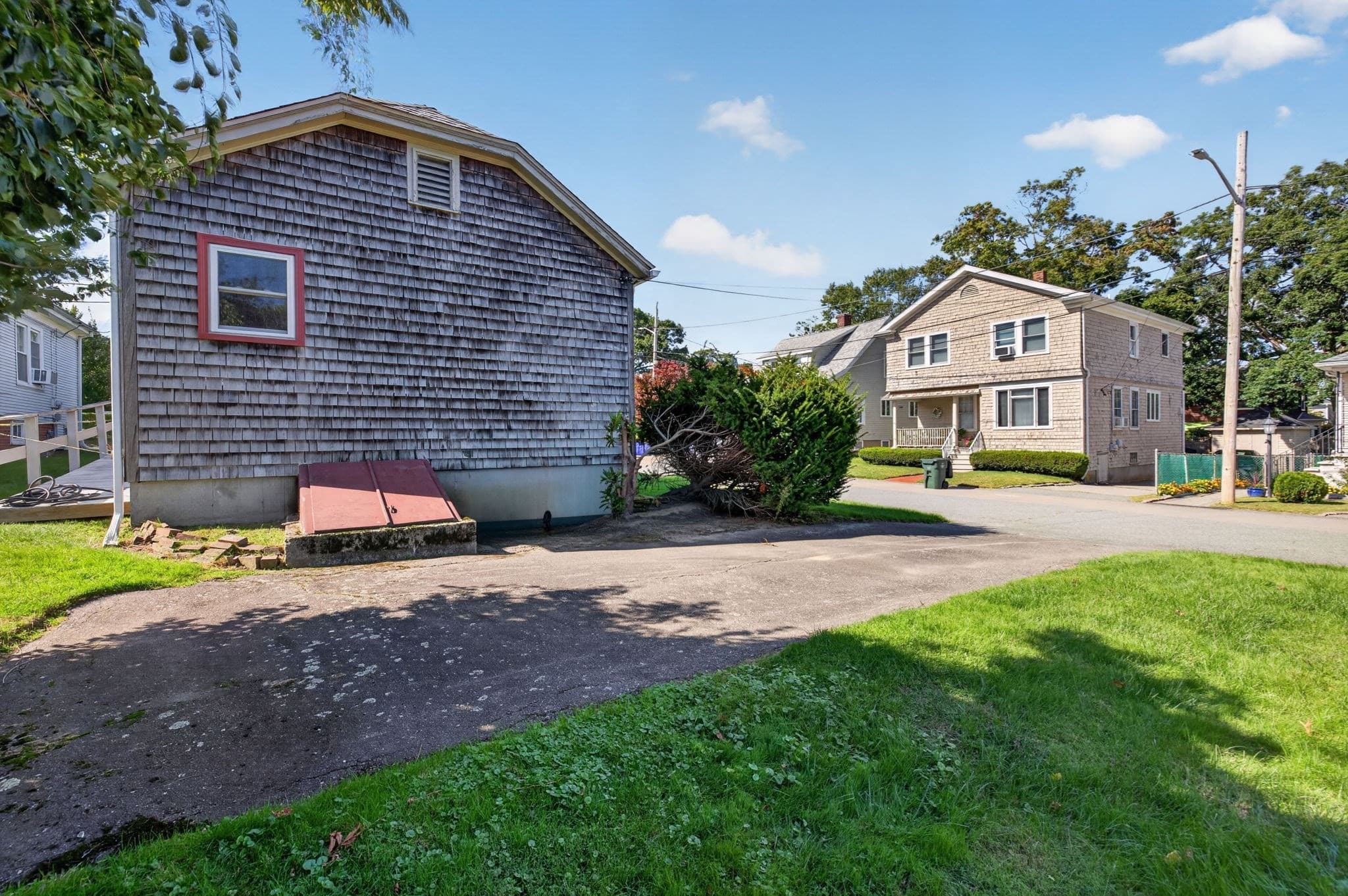 Single Family Residence at 63 Hemlock St, Fall River MA 02720, Fall River, photo 4 of 38