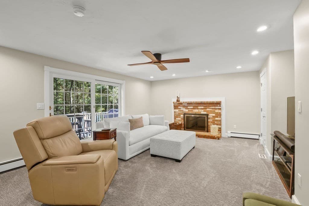 Single Family Residence at 34 Meeting House Rd., Kingston MA 02364, Kingston, photo 16 of 42