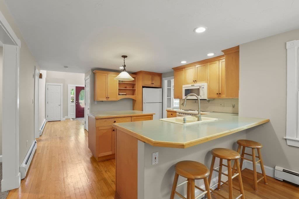 Single Family Residence at 34 Meeting House Rd., Kingston MA 02364, Kingston, photo 14 of 42