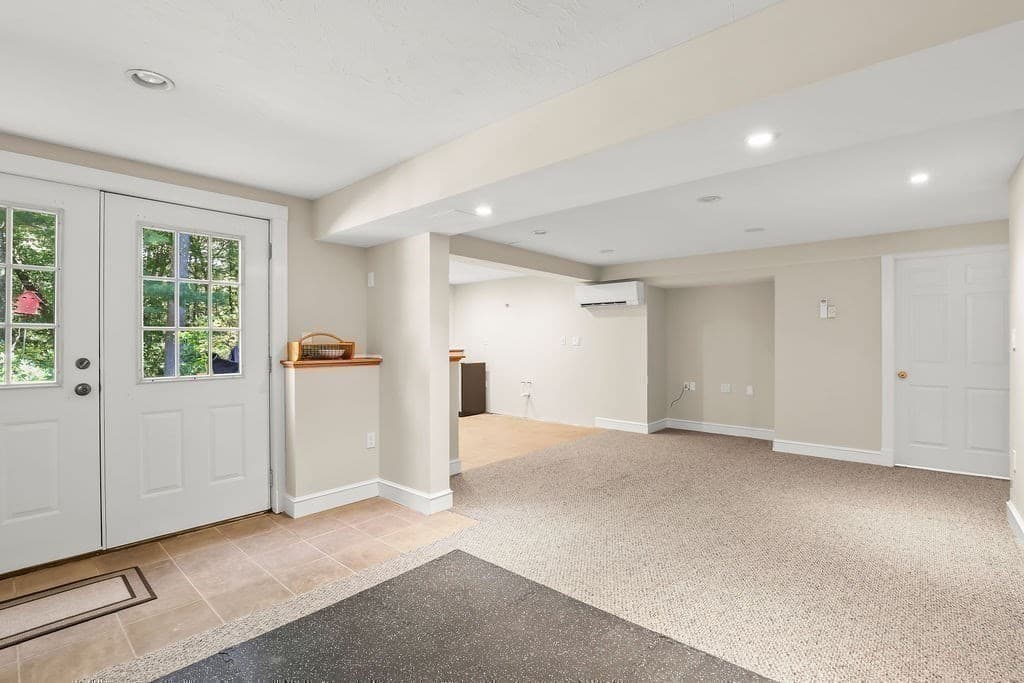 Single Family Residence at 34 Meeting House Rd., Kingston MA 02364, Kingston, photo 37 of 42