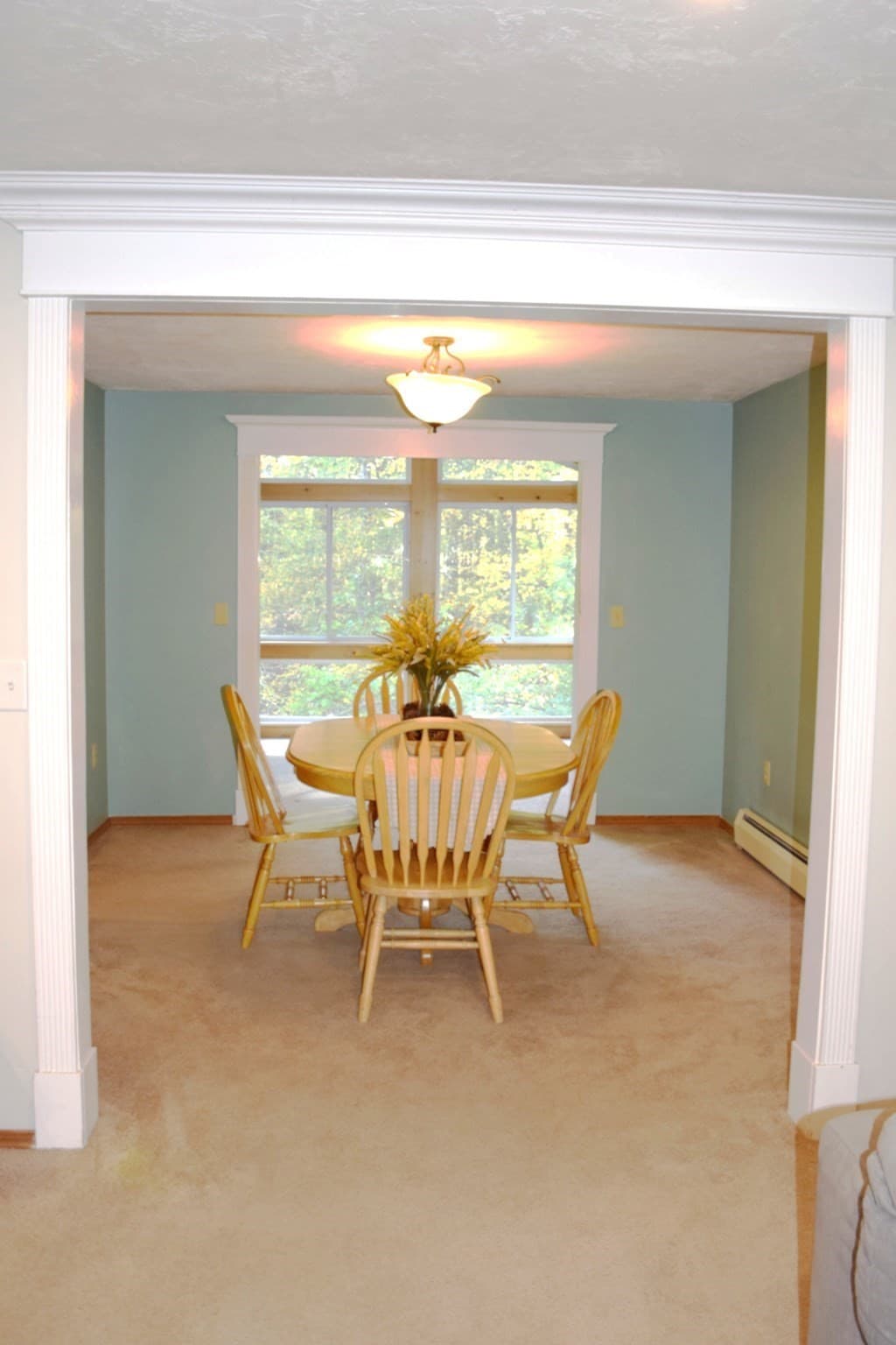 Single Family Residence at 565 Hartford Ave E, Uxbridge MA 01569, Uxbridge, photo 10 of 25