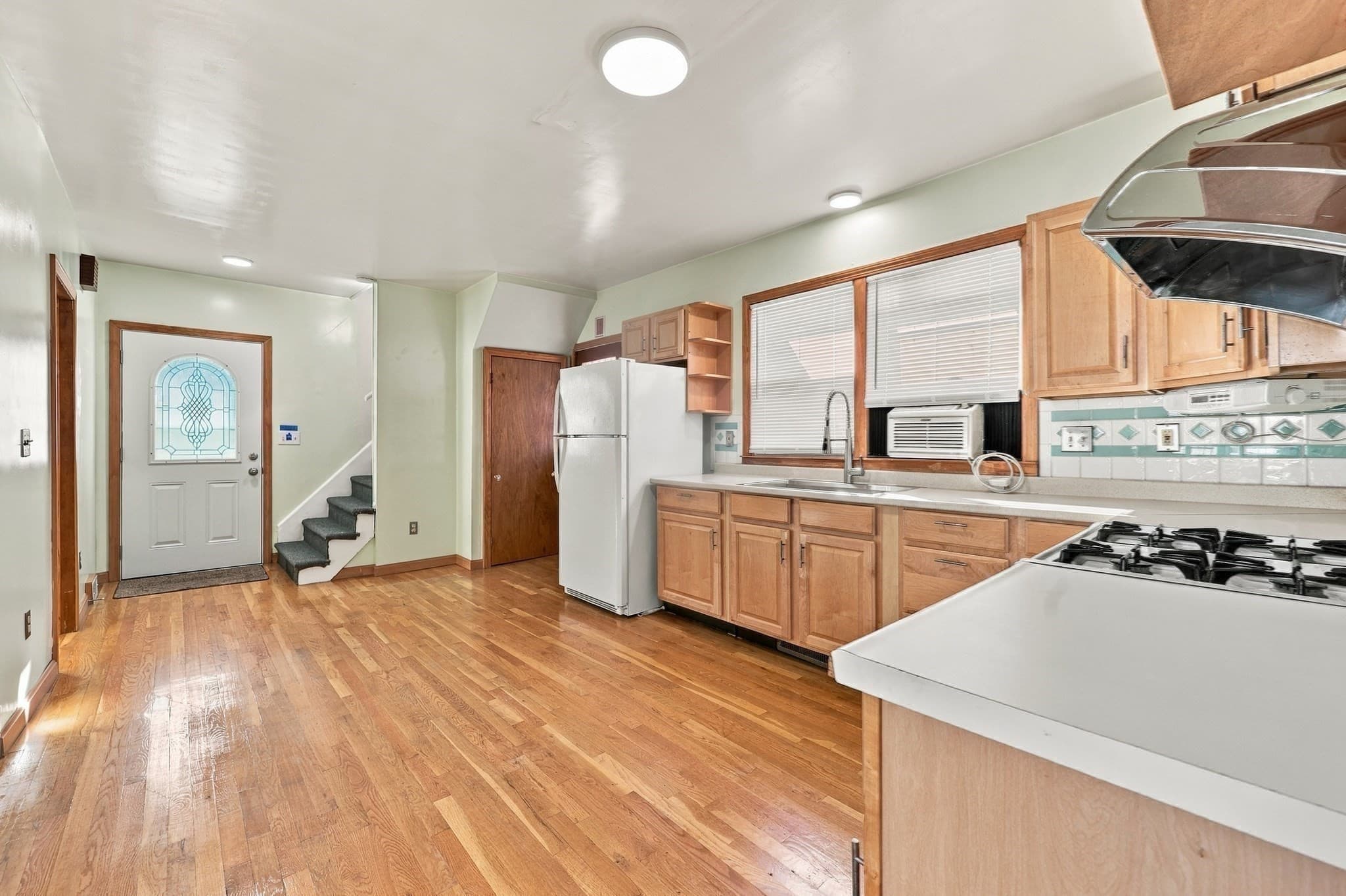2 Family - 2 Units Side by Side at 40 Bunker Hill Ave, Lowell MA 01850, Lowell, photo 11 of 42