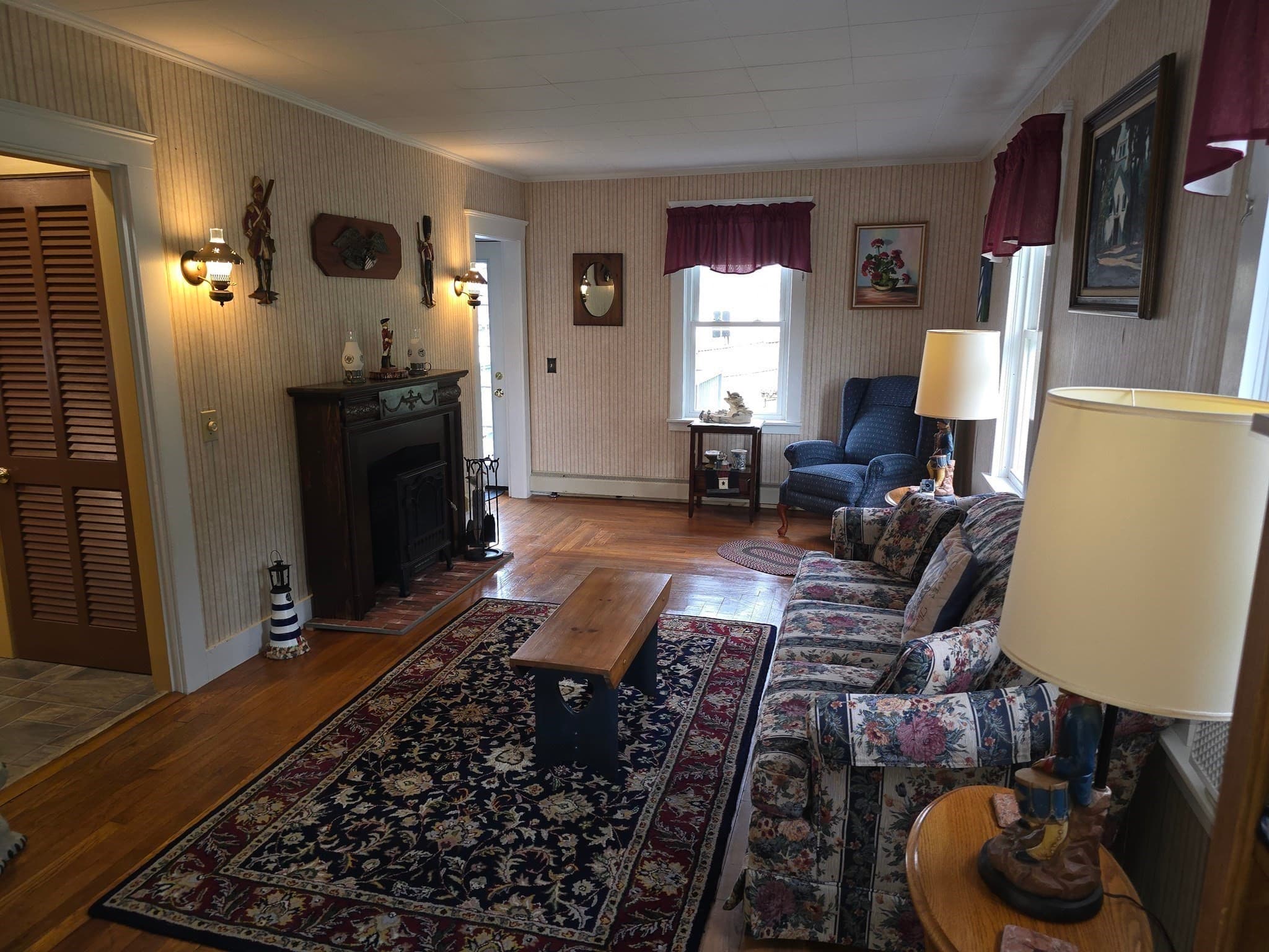 Single Family Residence at 5 Hoffman St, Taunton MA 02780, Taunton, photo 25 of 41