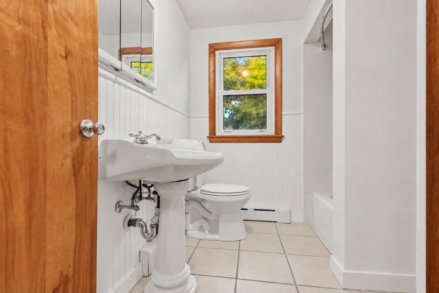 Single Family Residence at 45 Pineridge St, New Bedford MA 02740, New Bedford, photo 9 of 19