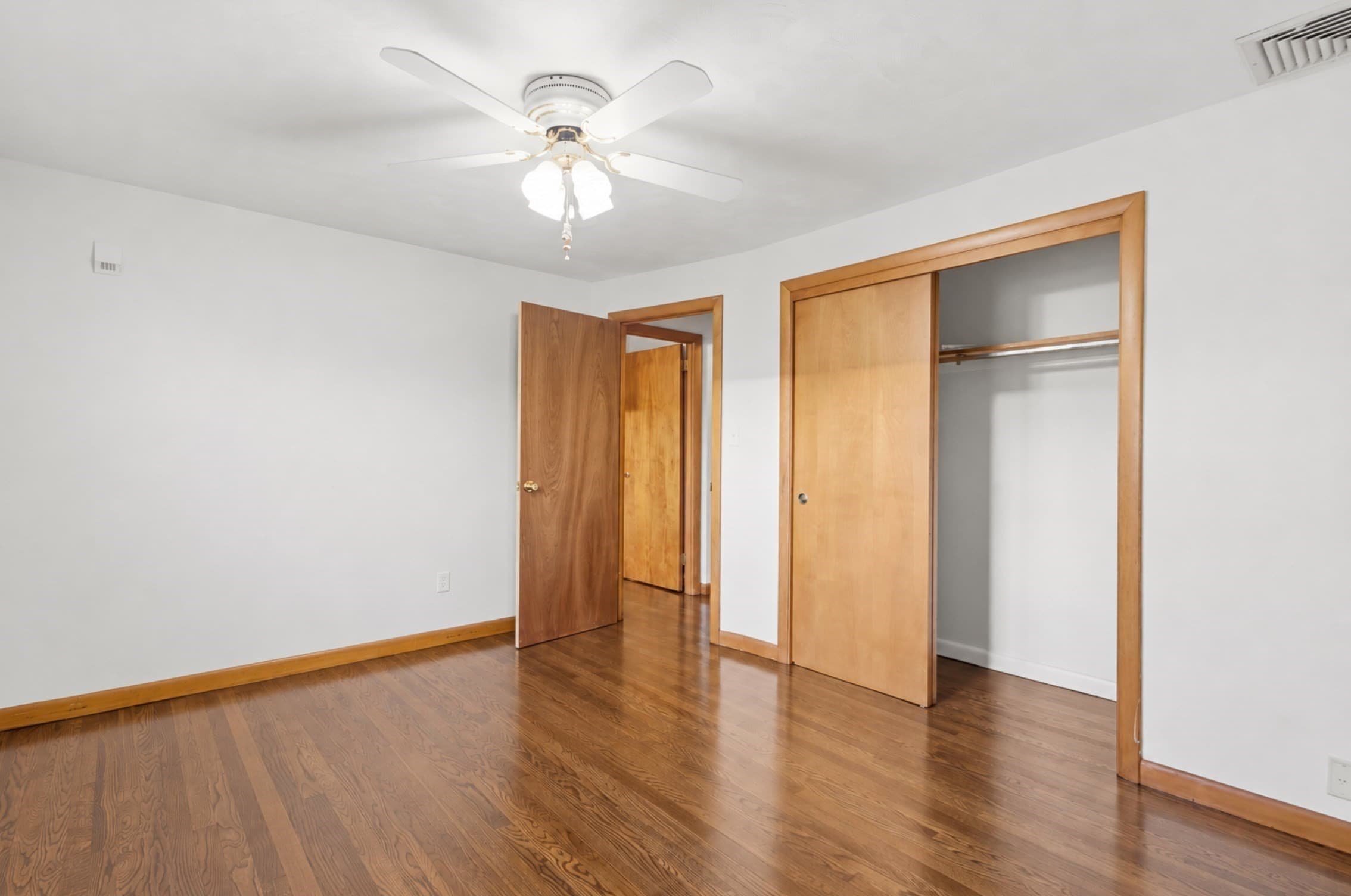 Single Family Residence at 45 Pineridge St, New Bedford MA 02740, New Bedford, photo 10 of 19