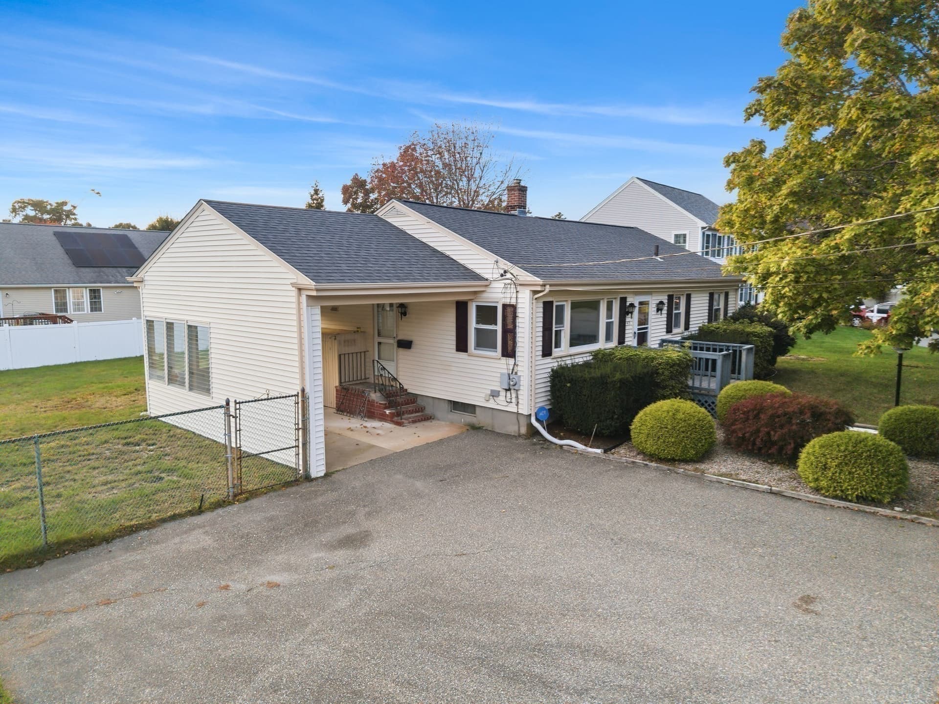 Single Family Residence at 45 Pineridge St, New Bedford MA 02740, photo 21 of 23