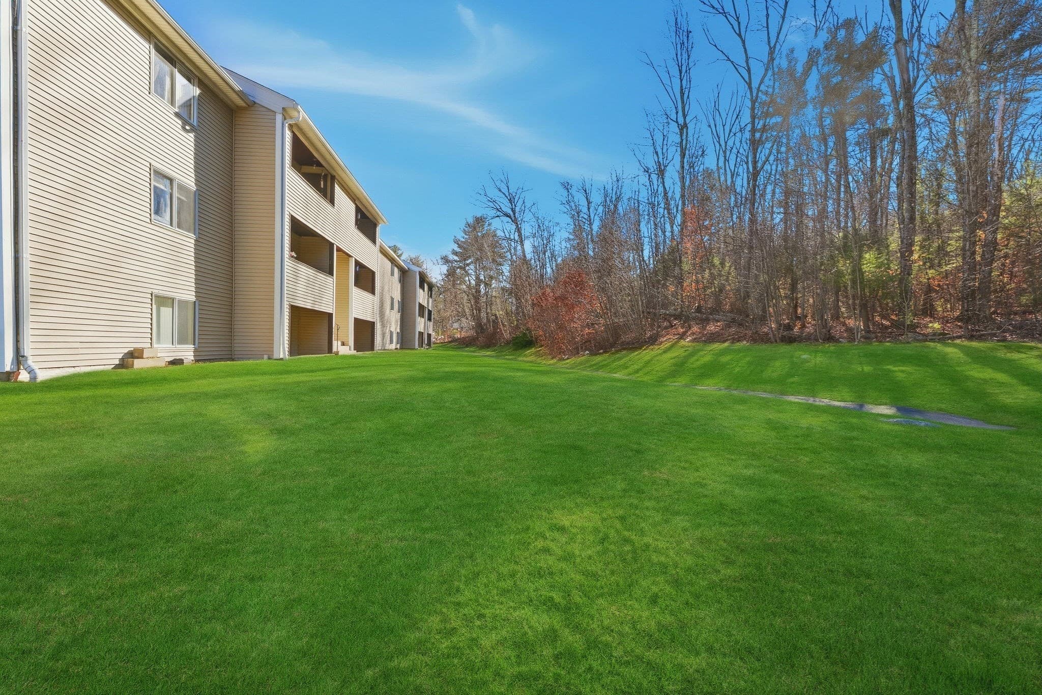 Condominium at 129 Quaker Hwy # 22A, Uxbridge MA 01569, Uxbridge, photo 21 of 22