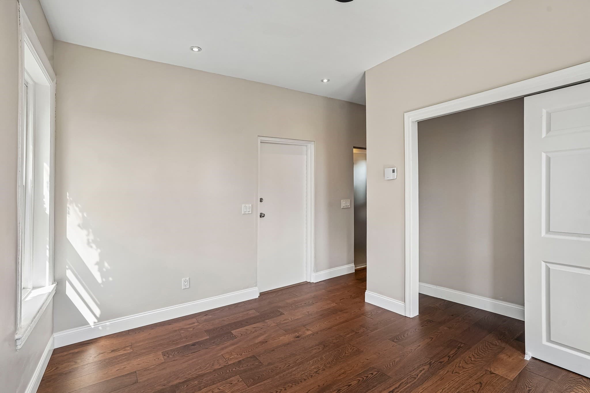 Condominium at 583 Massachusetts Ave # 5, Boston MA 02118, Boston, photo 17 of 24