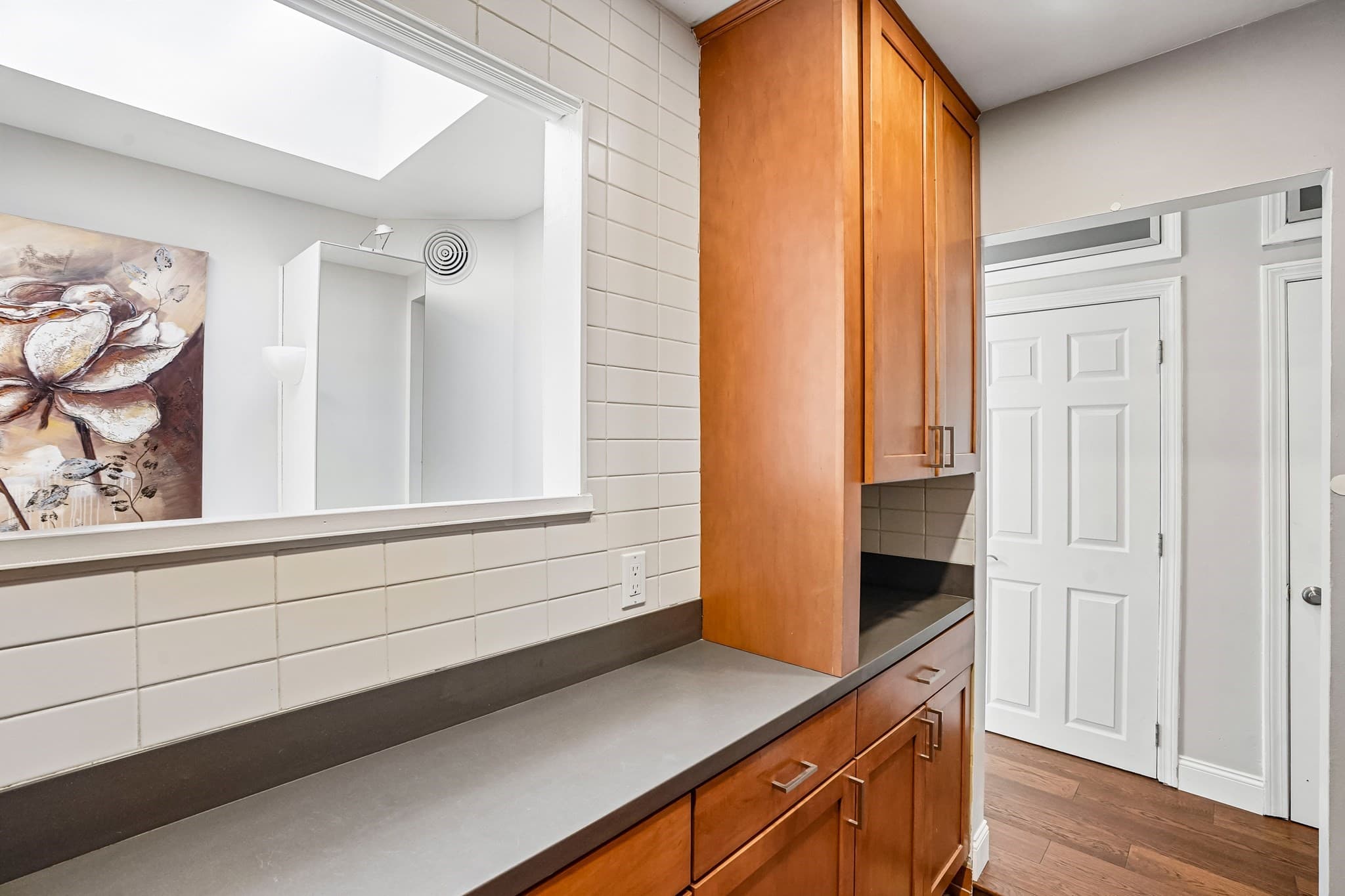 Condominium at 583 Massachusetts Ave # 5, Boston MA 02118, Boston, photo 11 of 24